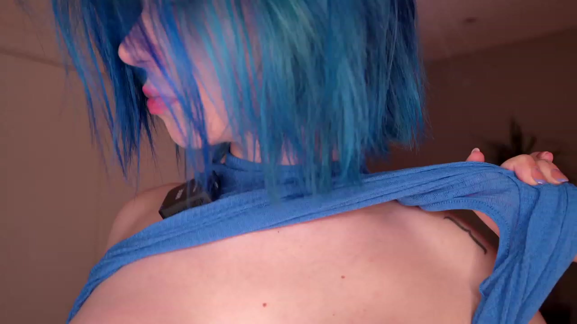 Gallery image thumbnail from Vixenp's myfreecams stream on, 08/09/2023, 24:58 image 13 of 20