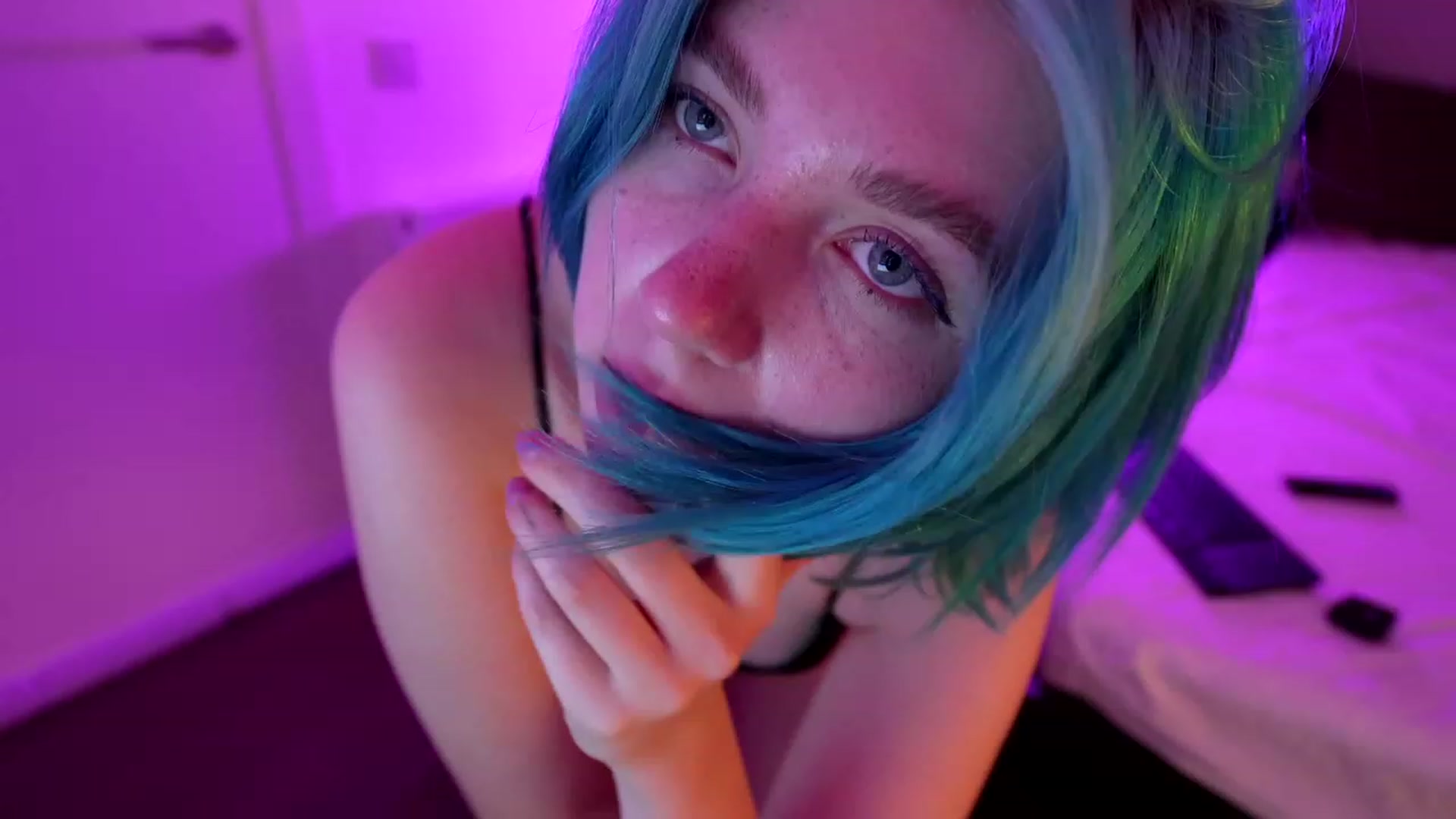 Gallery image thumbnail from Vixenp's myfreecams stream on, 08/27/2023, 23:42 image 9 of 20