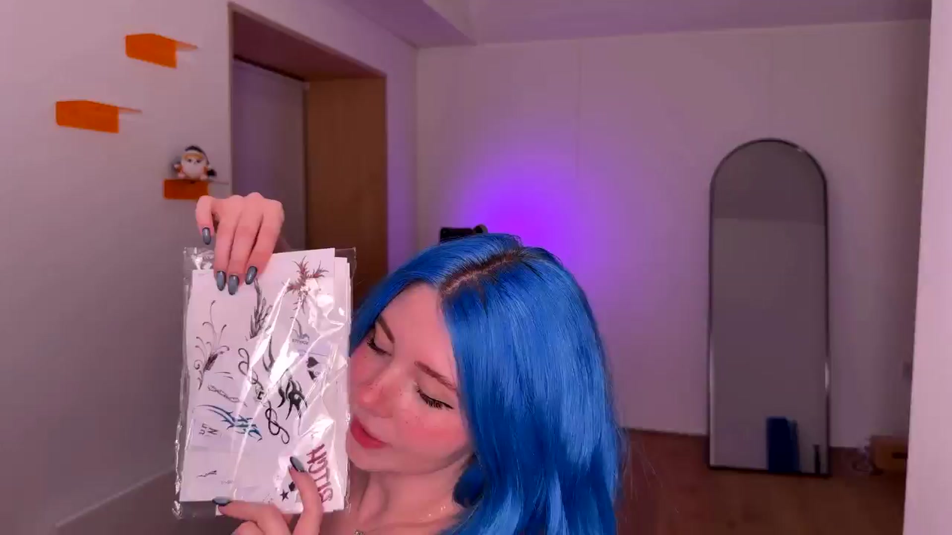 Gallery image thumbnail from Vixenp's myfreecams stream on, 12/30/2024, 23:20 image 6 of 20