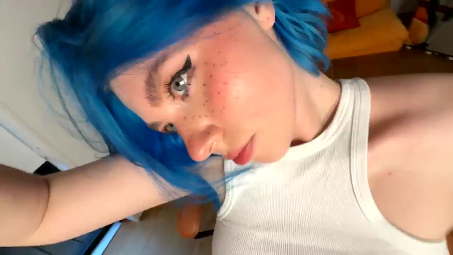 Gallery image thumbnail from Vixenp's myfreecams stream on, 06/12/2025, 19:23 image 13 of 20