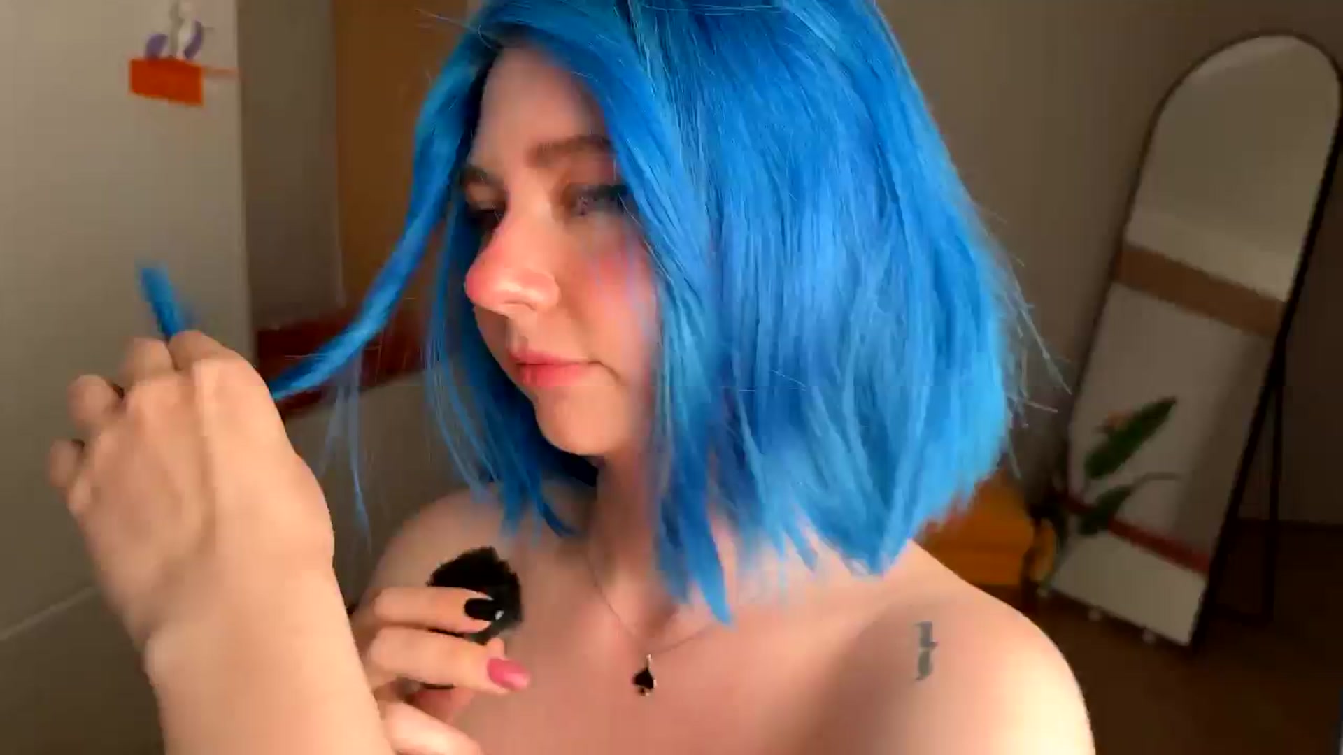 Gallery image thumbnail from Vixenp's myfreecams stream on, 06/14/2025, 22:54 image 5 of 20
