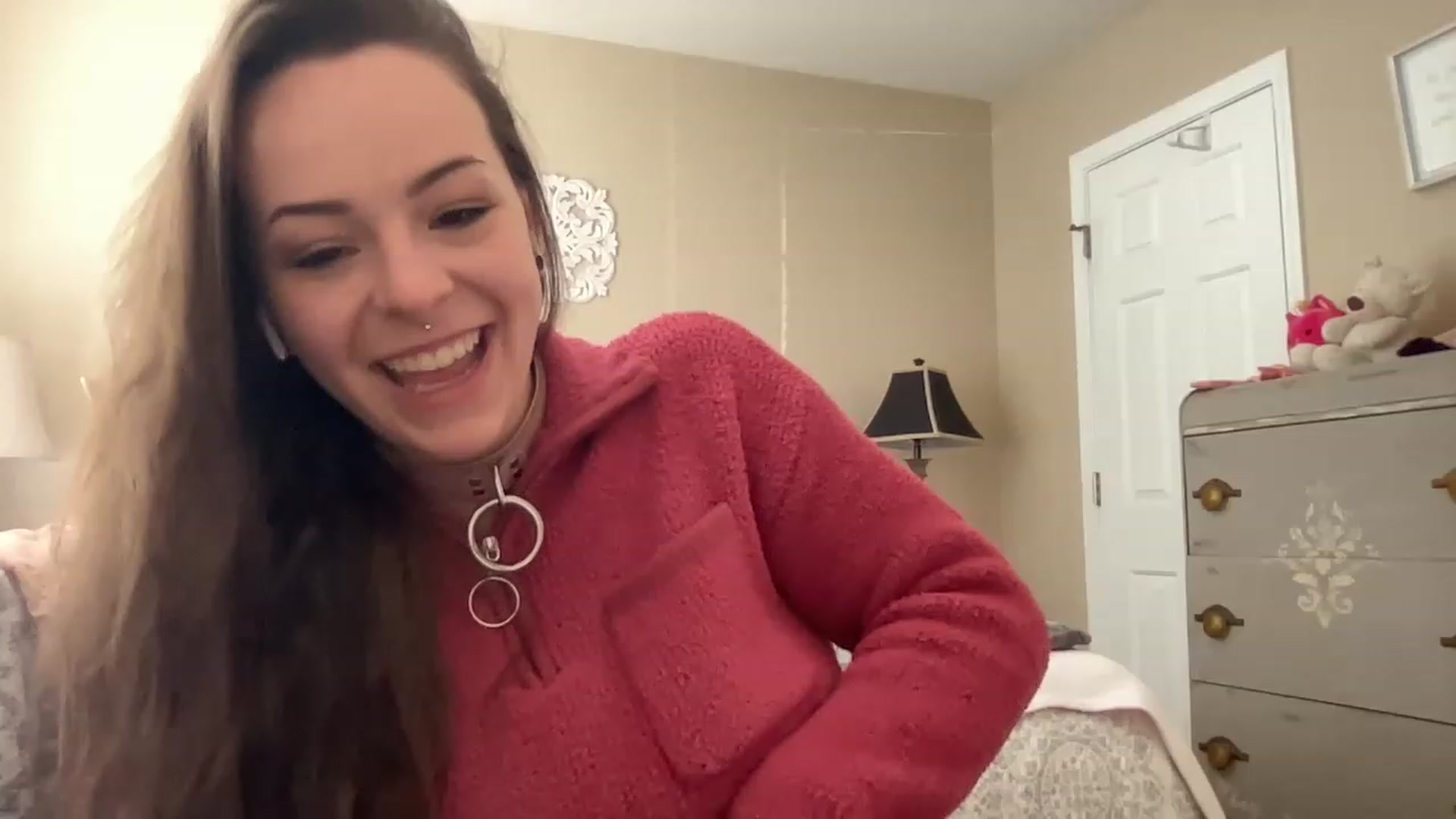 Gallery image thumbnail from Vixeyyy's myfreecams stream on, 03/16/2023, 15:23 image 16 of 20