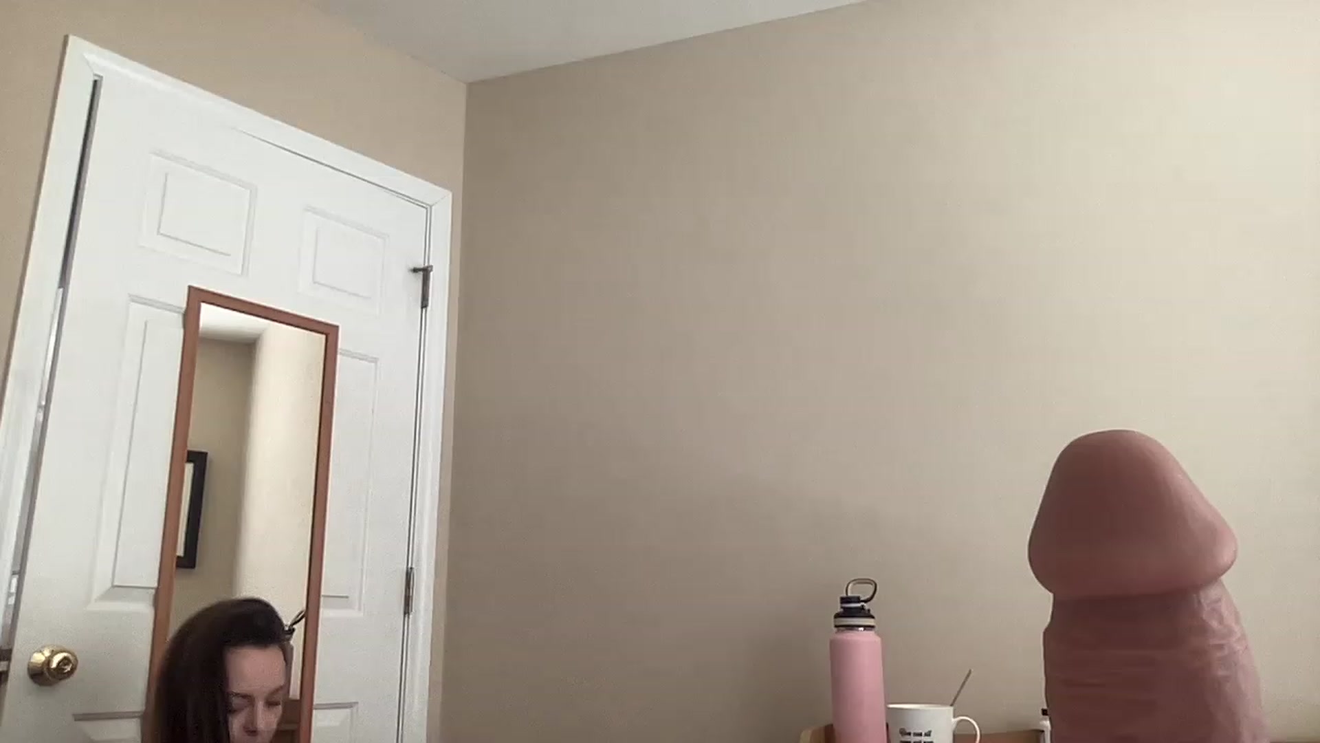 Gallery image thumbnail from Vixeyyy's myfreecams stream on, 03/18/2023, 19:27 image 16 of 20