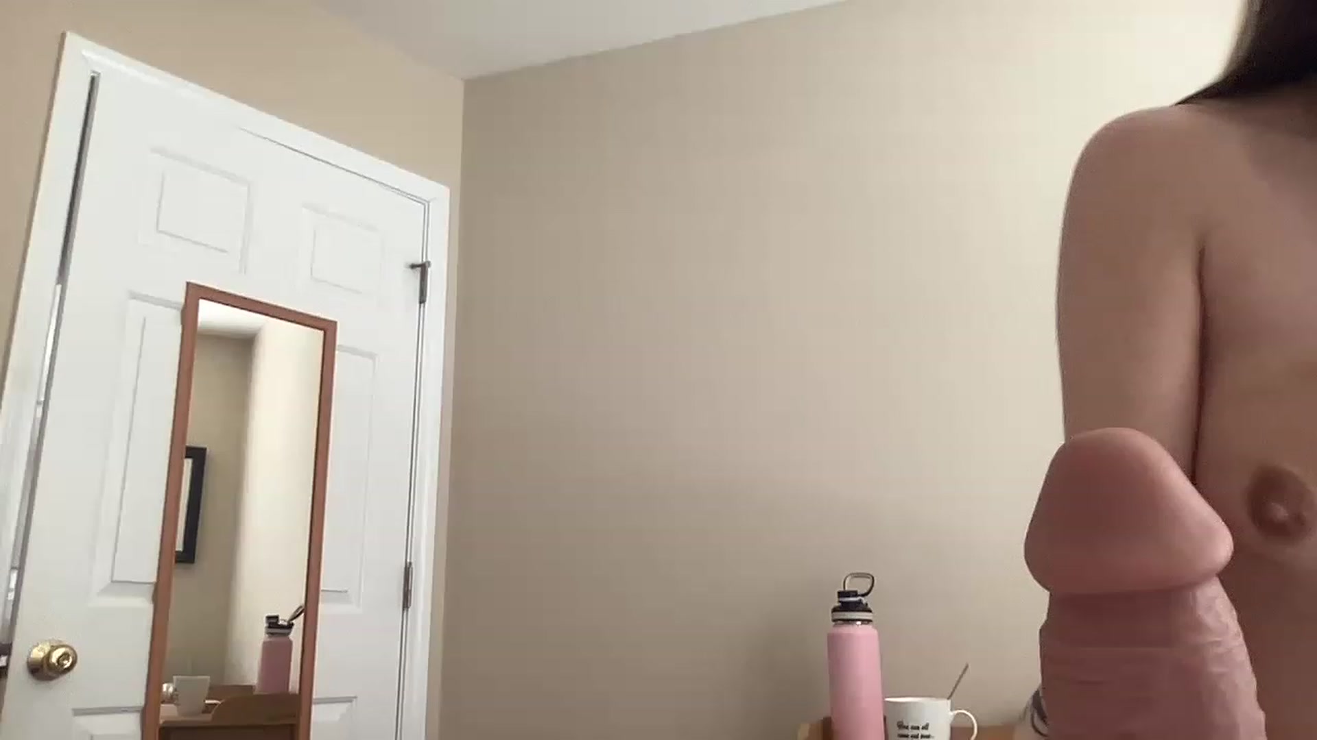 Gallery image thumbnail from Vixeyyy's myfreecams stream on, 03/18/2023, 19:27 image 18 of 20