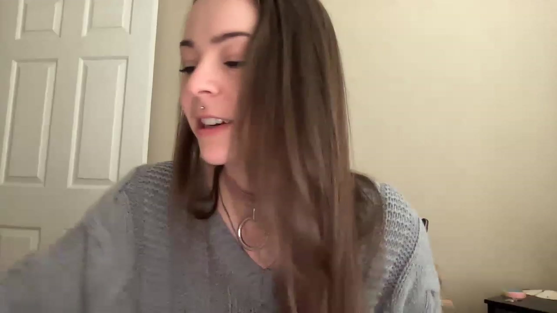 Gallery image thumbnail from Vixeyyy's myfreecams stream on, 03/24/2023, 13:52 image 4 of 20