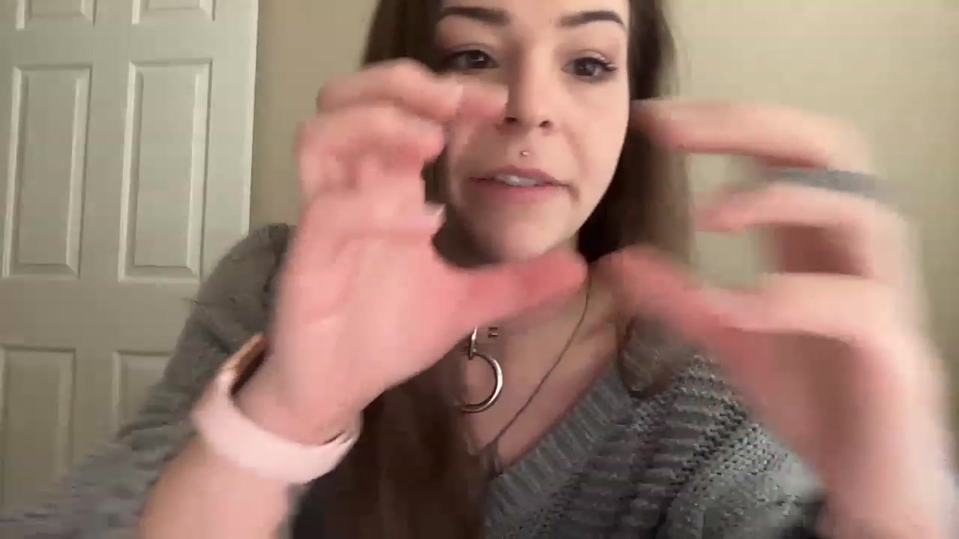 Gallery image thumbnail from Vixeyyy's myfreecams stream on, 03/24/2023, 13:52 image 18 of 20