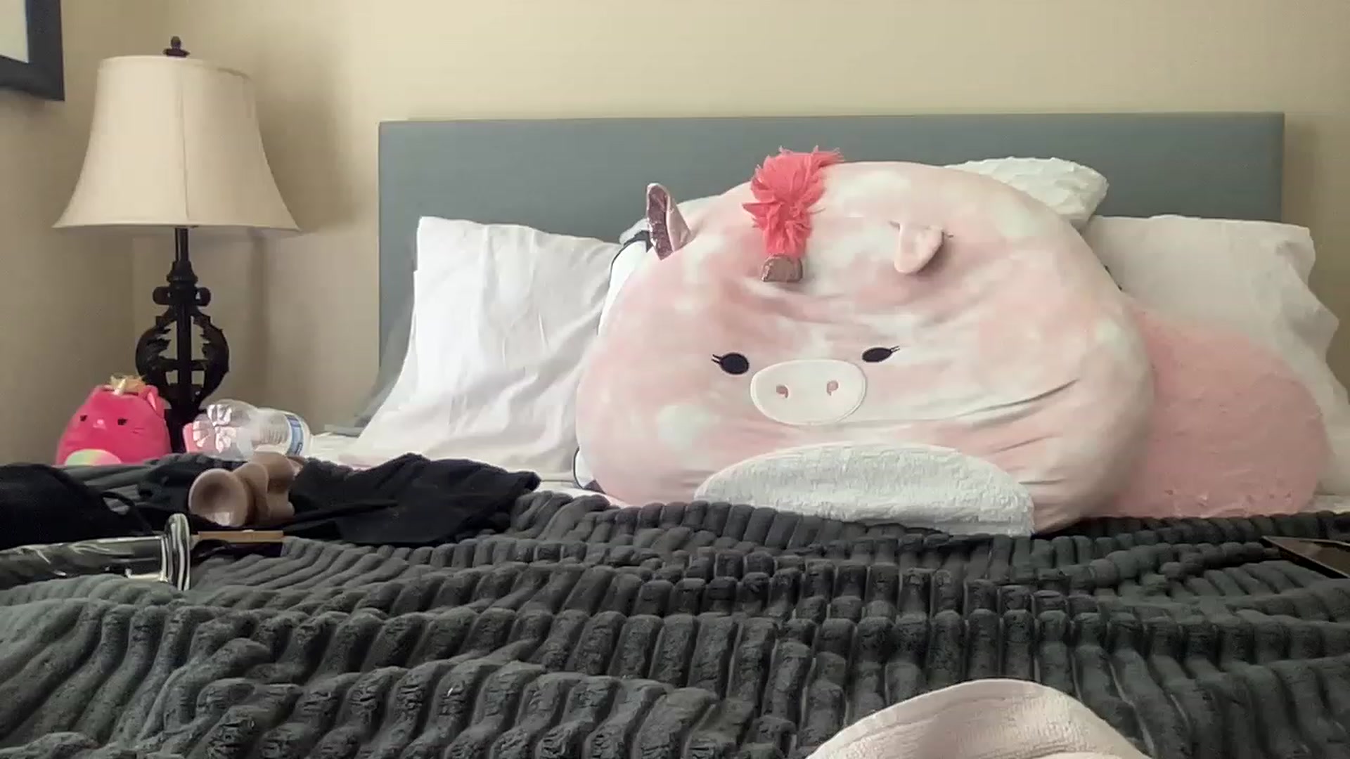 Gallery image thumbnail from Vixeyyy's myfreecams stream on, 05/24/2023, 19:16 image 17 of 20
