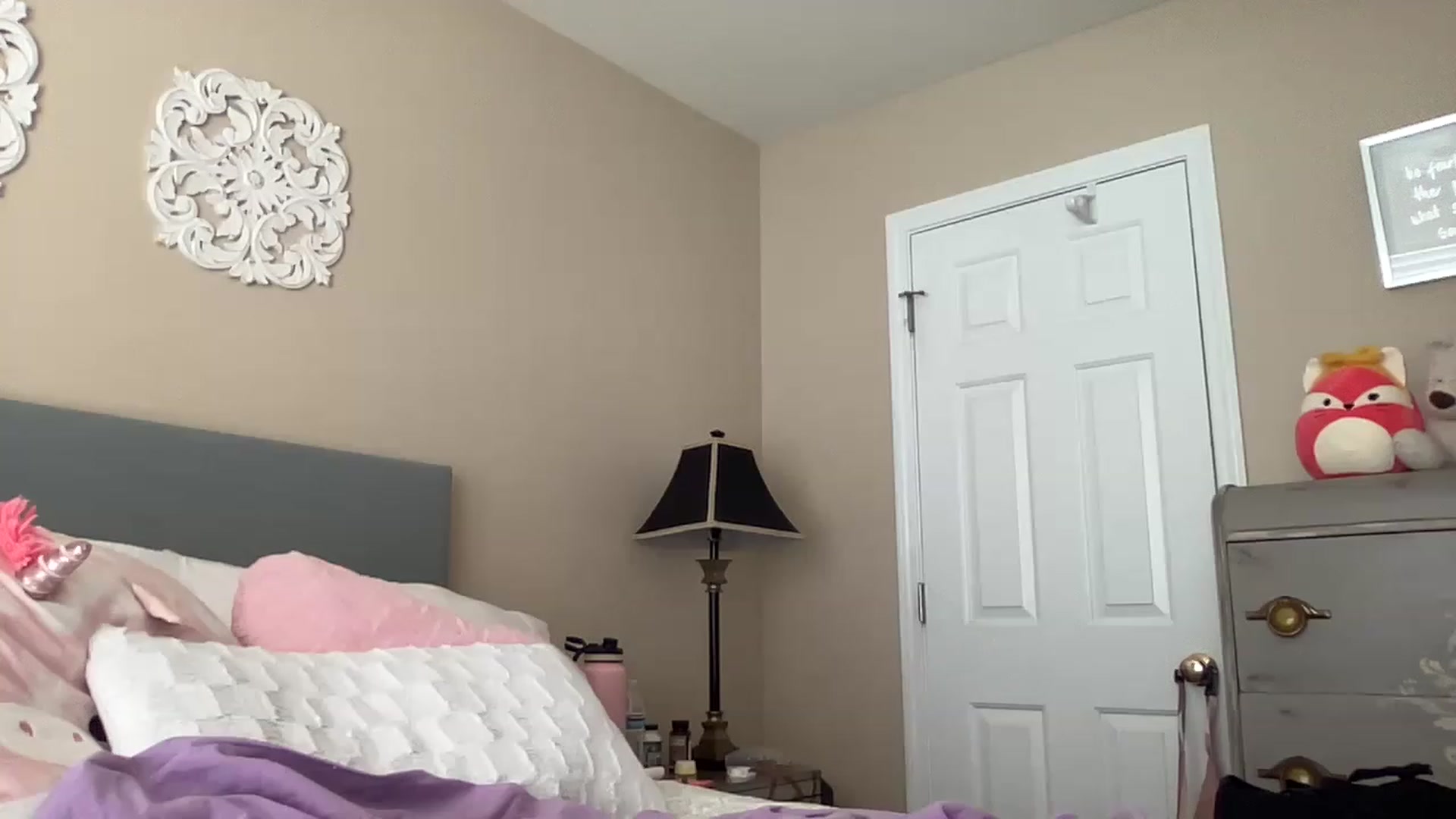 Gallery image thumbnail from Vixeyyy's myfreecams stream on, 05/26/2023, 14:27 image 20 of 20