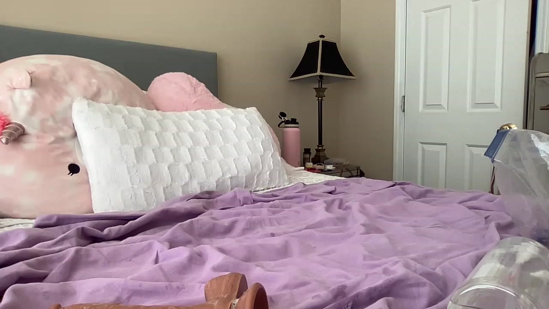 Gallery image thumbnail from Vixeyyy's myfreecams stream on, 05/26/2023, 18:36 image 16 of 20