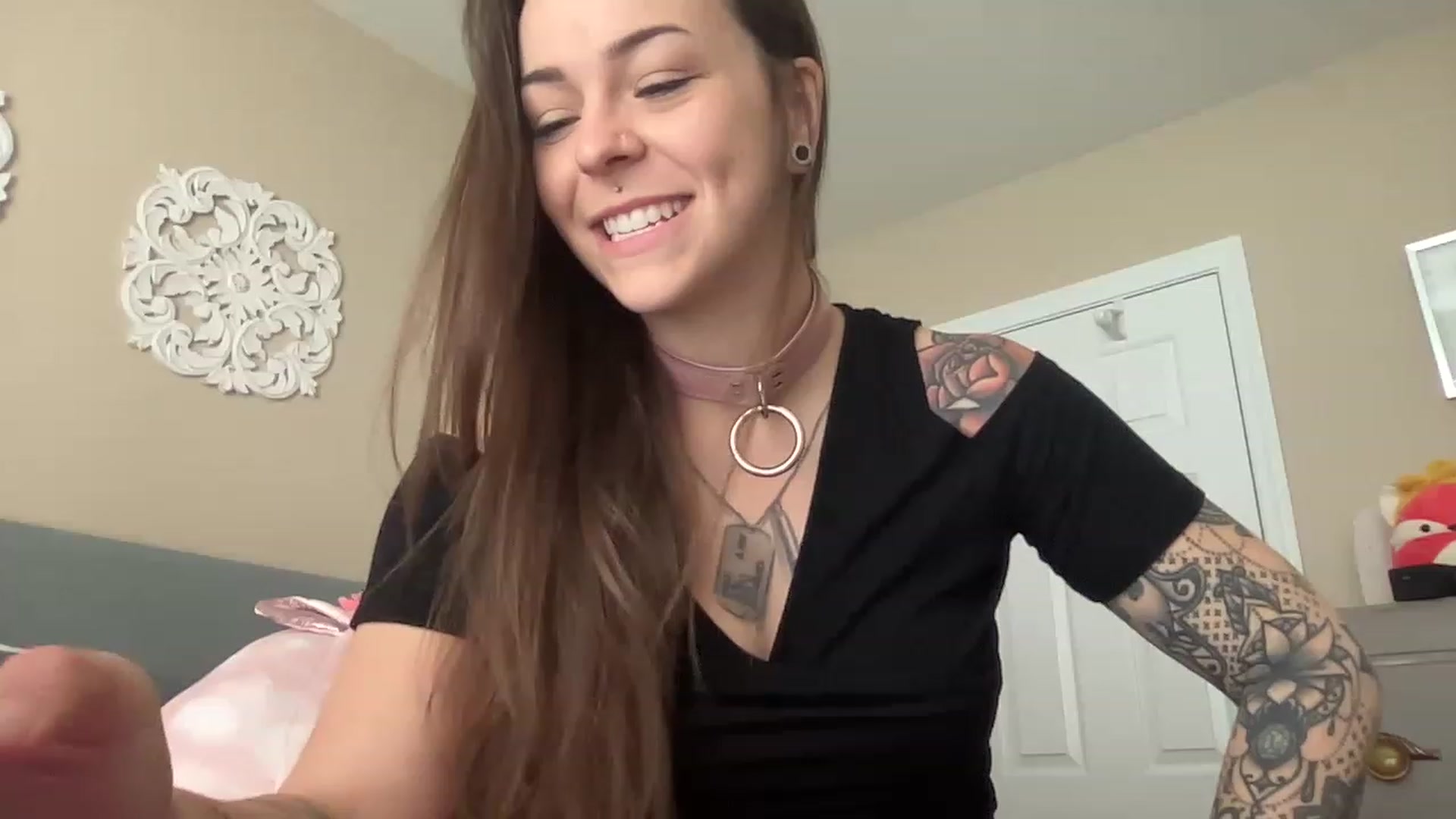 Gallery image thumbnail from Vixeyyy's myfreecams stream on, 05/31/2023, 14:17 image 4 of 20