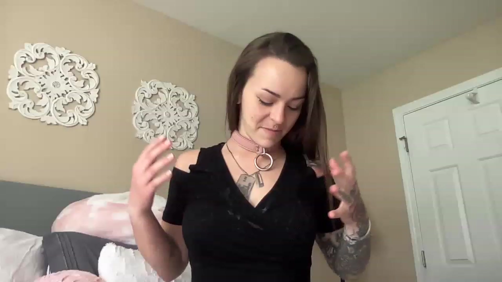 Gallery image thumbnail from Vixeyyy's myfreecams stream on, 05/31/2023, 19:07 image 11 of 20