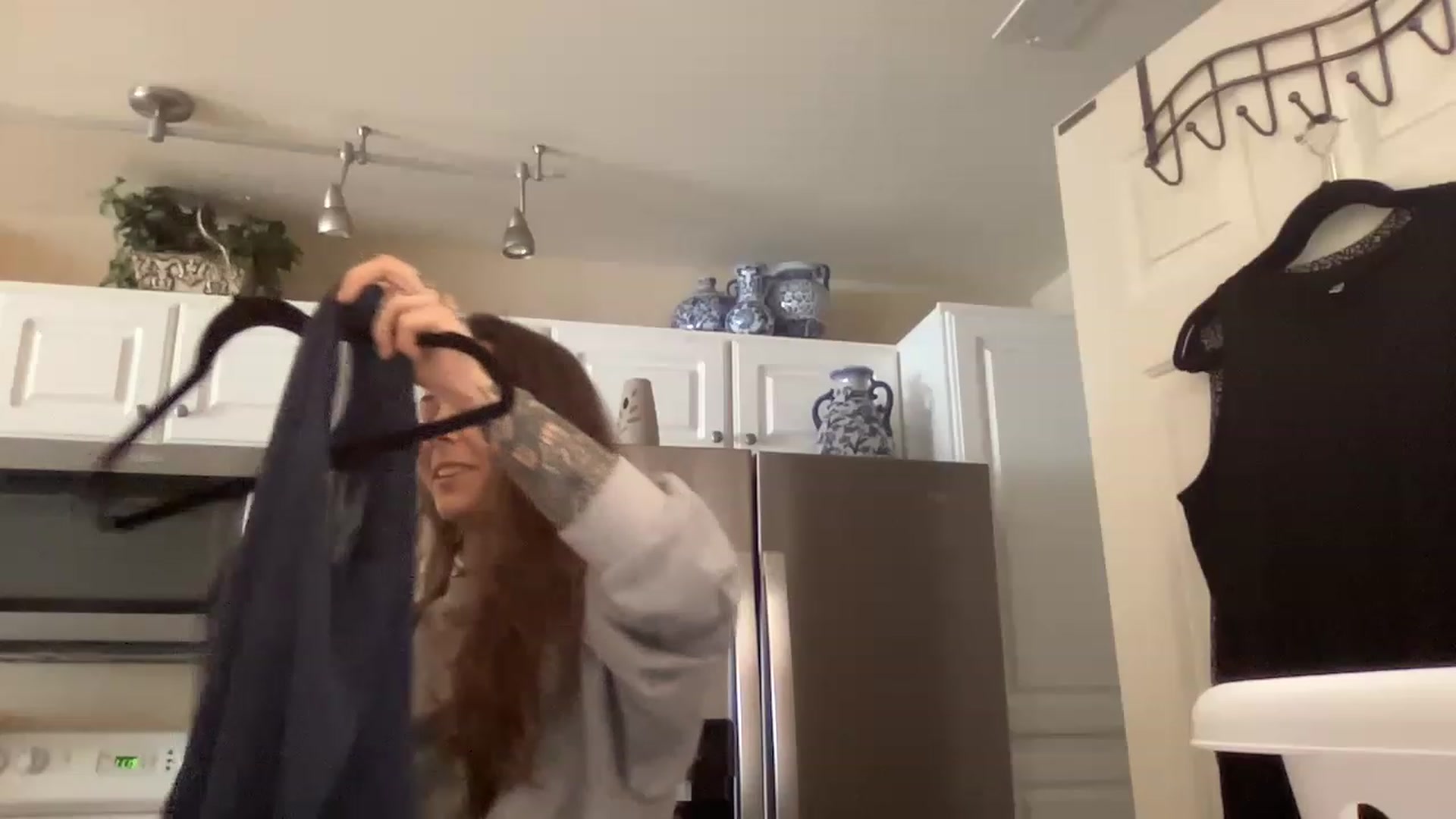 Gallery image thumbnail from Vixeyyy's myfreecams stream on, 06/07/2023, 15:23 image 19 of 20