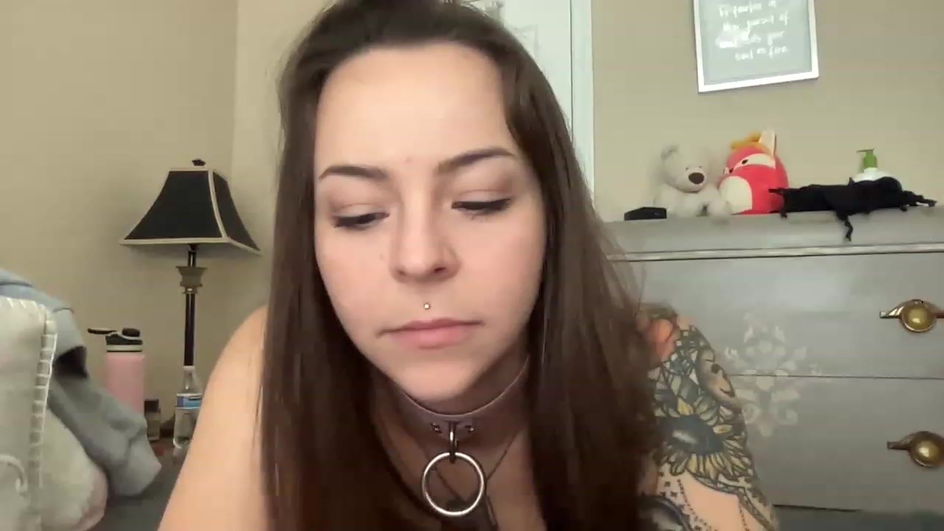 Gallery image thumbnail from Vixeyyy's myfreecams stream on, 06/28/2023, 14:32 image 10 of 20