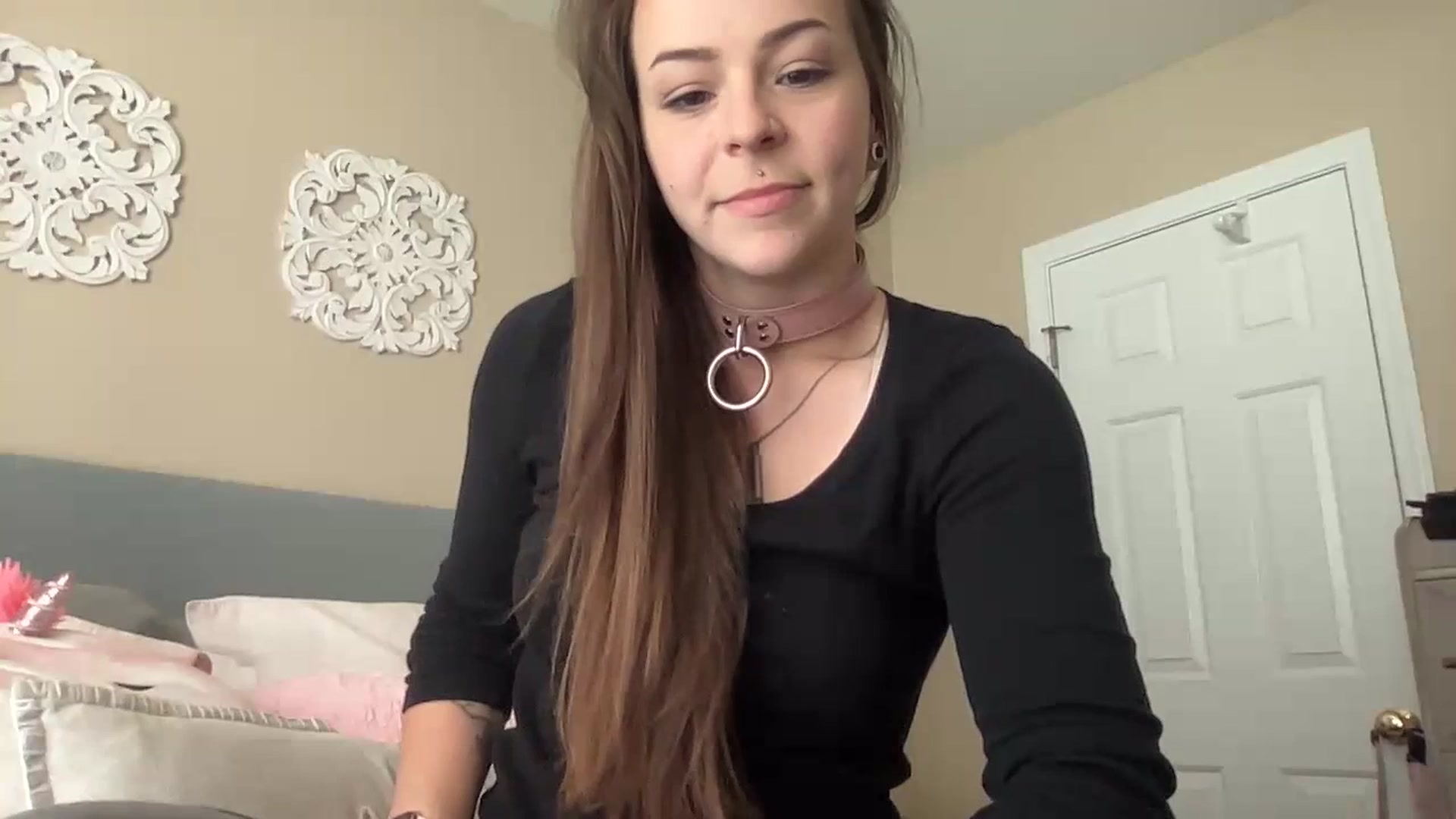 Gallery image thumbnail from Vixeyyy's myfreecams stream on, 06/29/2023, 14:49 image 9 of 20