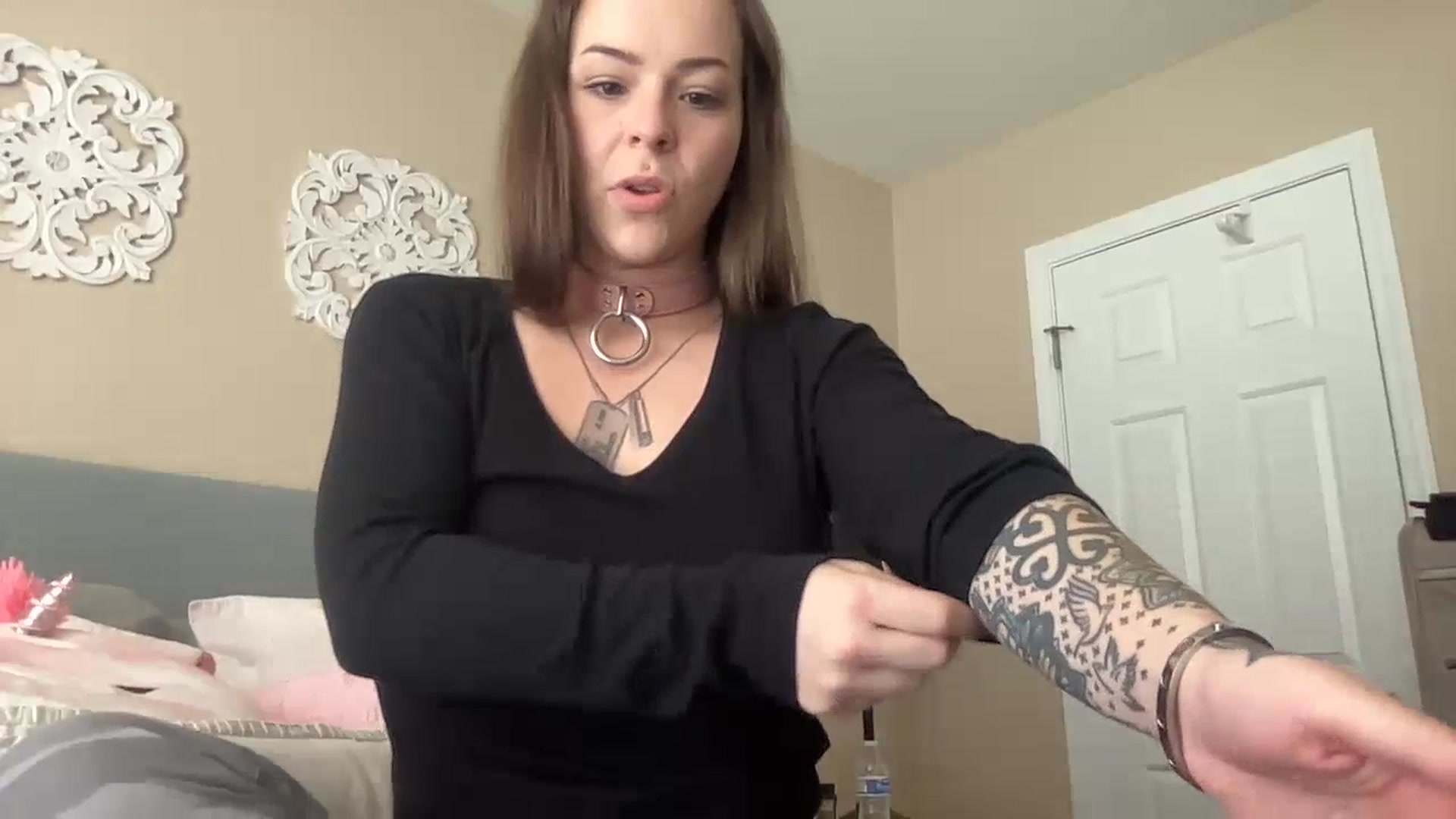 Gallery image thumbnail from Vixeyyy's myfreecams stream on, 06/29/2023, 14:49 image 11 of 20