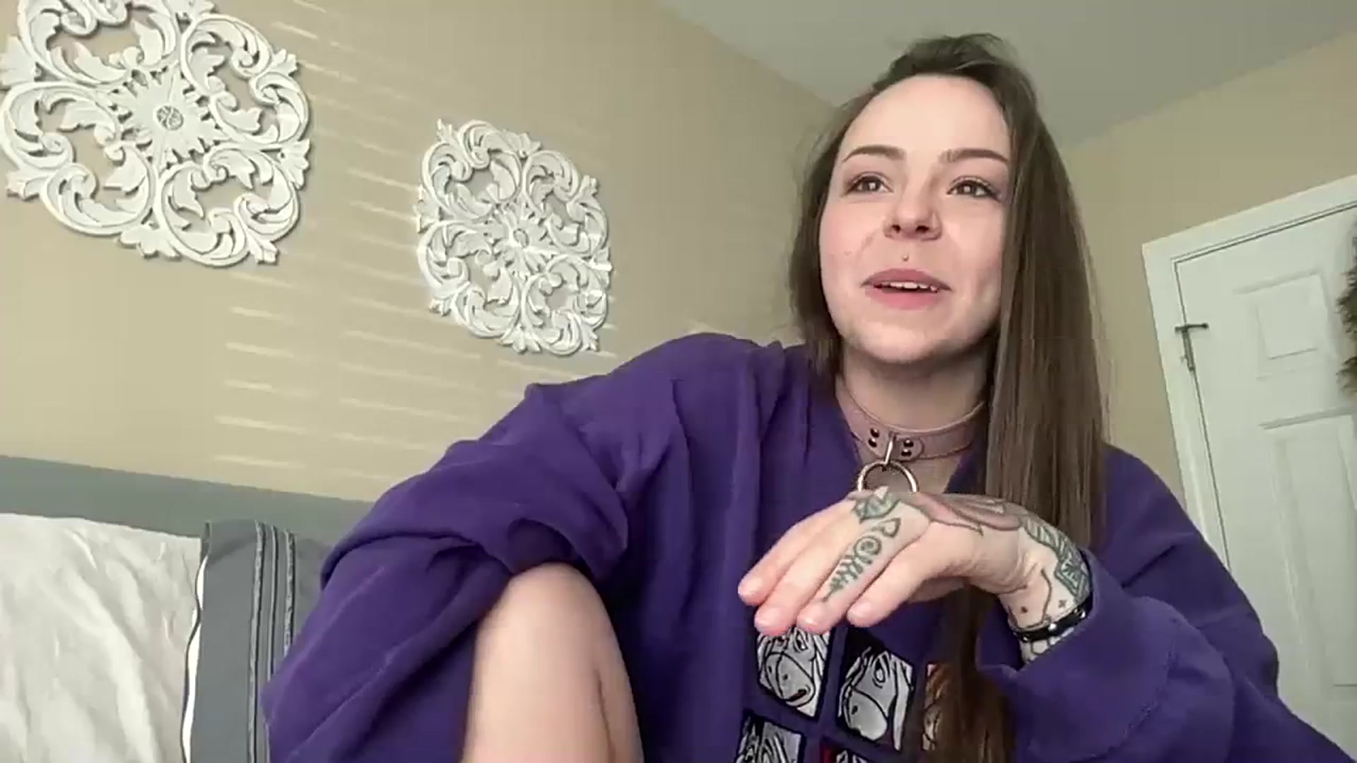 Gallery image thumbnail from Vixeyyy's myfreecams stream on, 11/28/2023, 18:55 image 18 of 20