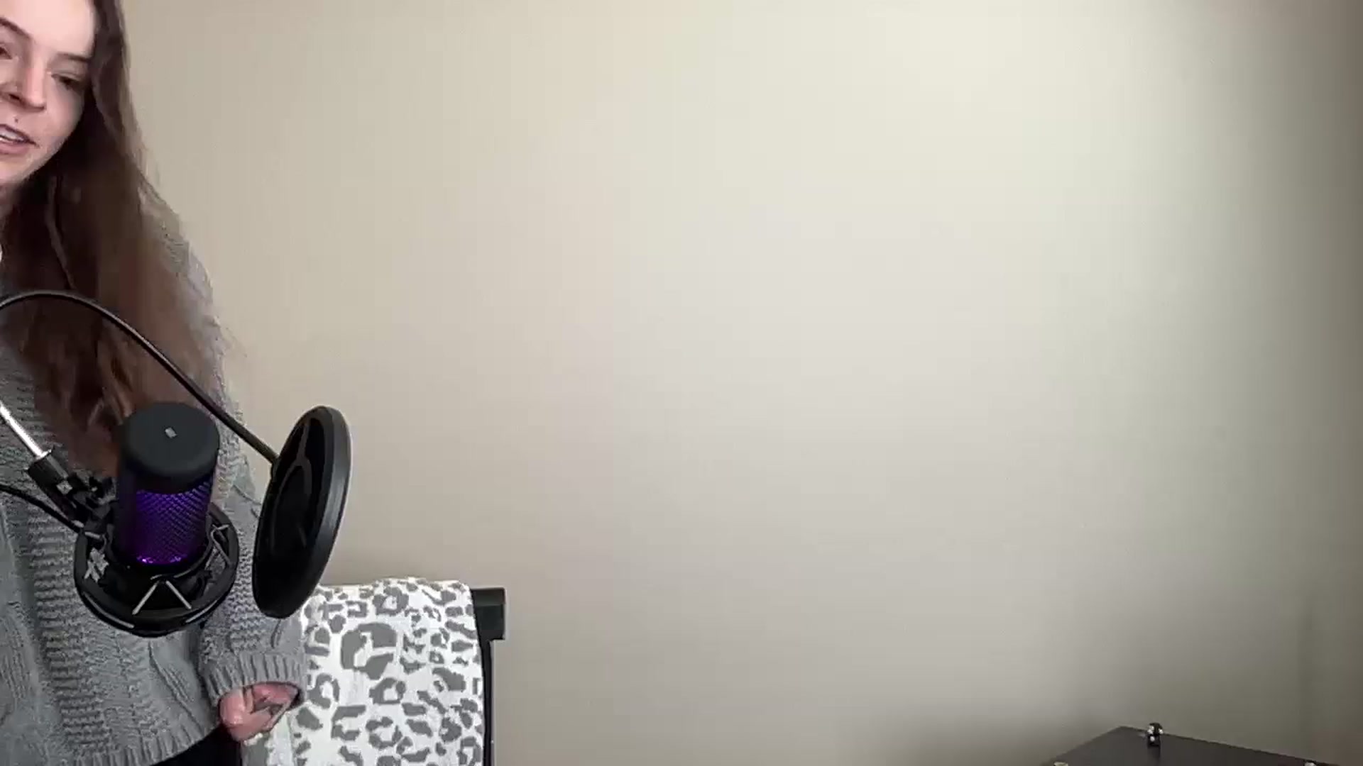 Gallery image thumbnail from Vixeyyy's myfreecams stream on, 11/30/2023, 17:01 image 1 of 20
