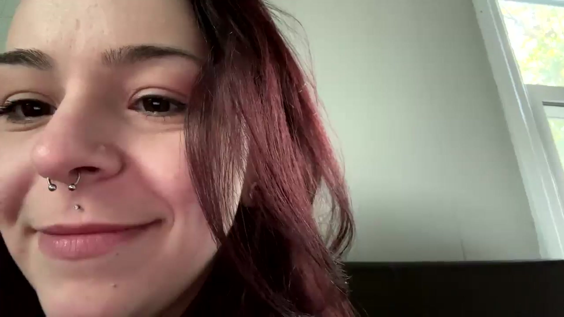 Gallery image thumbnail from Vixeyyy's myfreecams stream on, 01/02/2025, 22:03 image 16 of 20