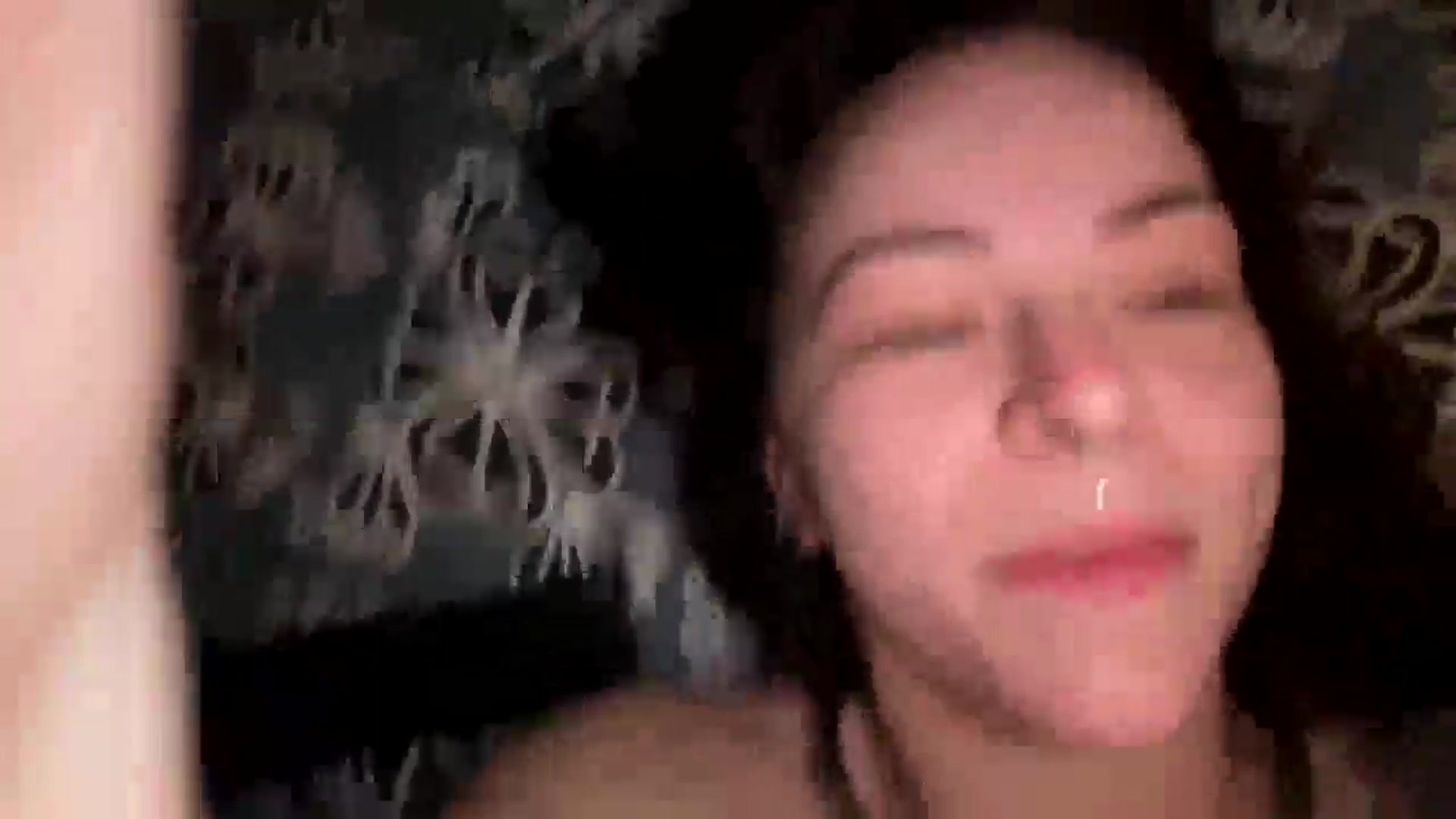 Gallery image thumbnail from Vixeyyy's myfreecams stream on, 02/24/2025, 02:07 image 16 of 20