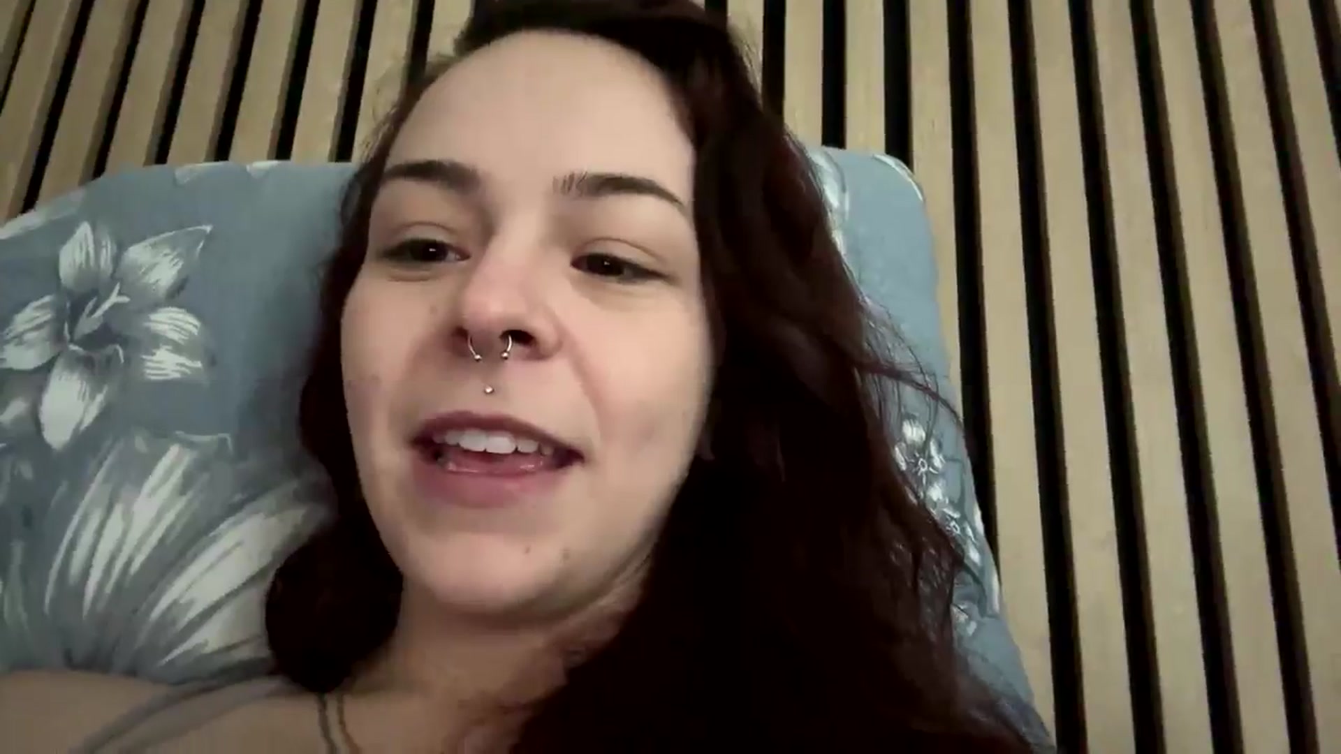 Gallery image thumbnail from Vixeyyy's myfreecams stream on, 02/27/2025, 23:22 image 11 of 20
