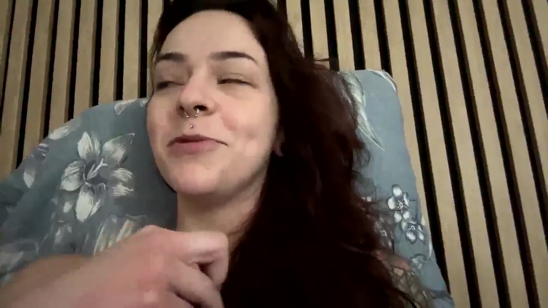 Gallery image thumbnail from Vixeyyy's myfreecams stream on, 02/27/2025, 23:22 image 3 of 20