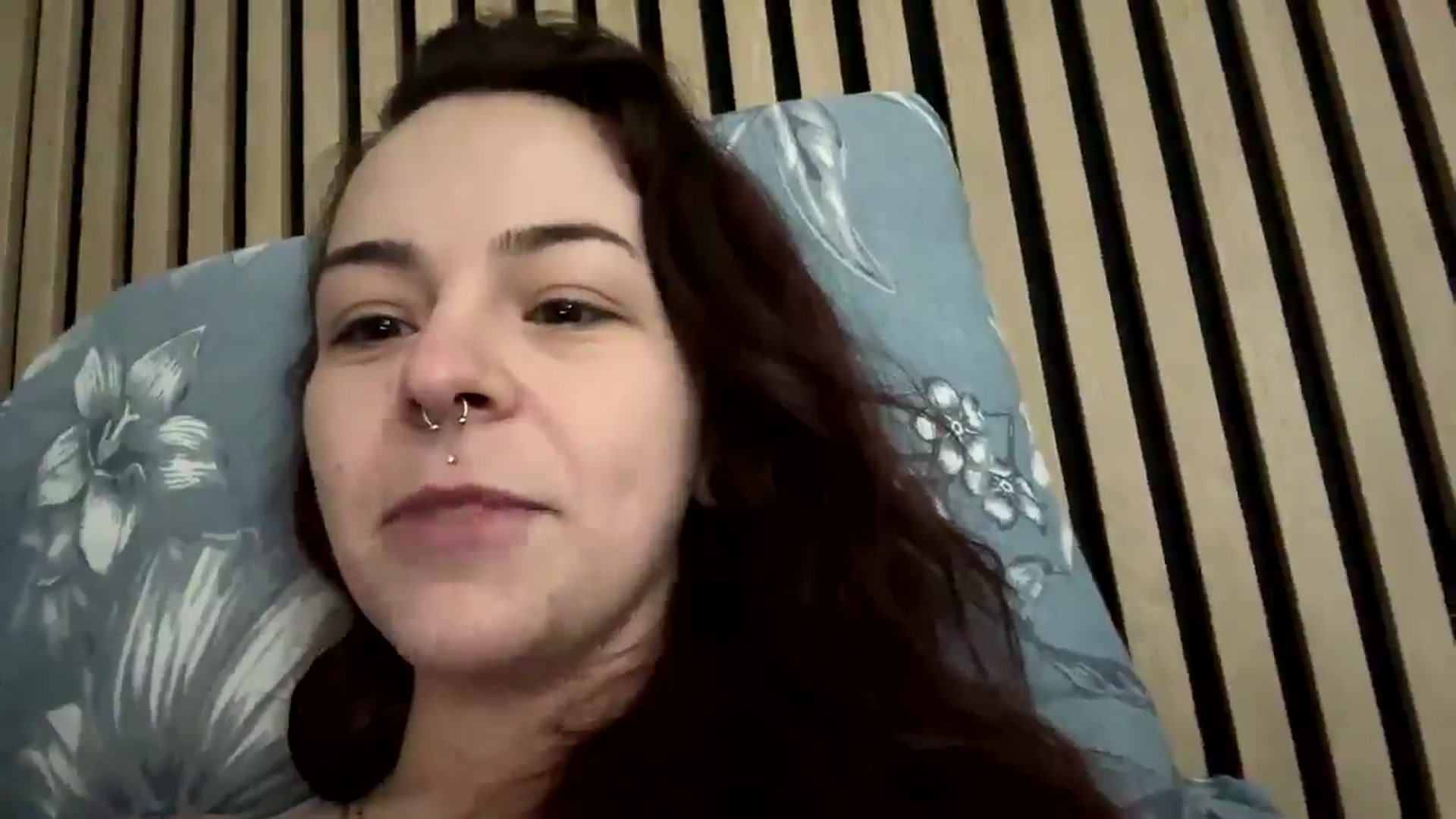 Gallery image thumbnail from Vixeyyy's myfreecams stream on, 02/27/2025, 23:22 image 15 of 20