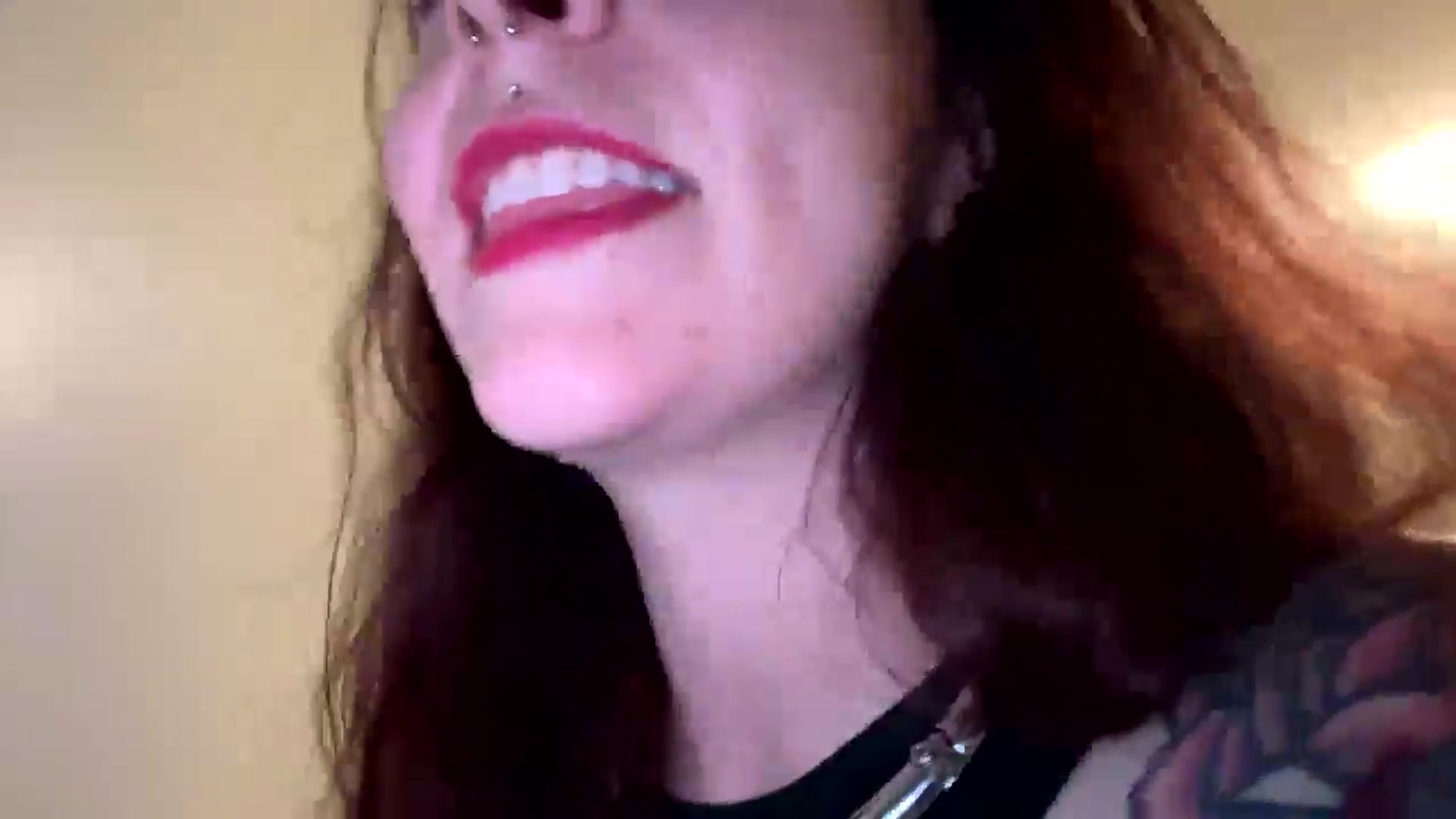 Gallery image thumbnail from Vixeyyy's myfreecams stream on, 03/09/2025, 22:17 image 4 of 20