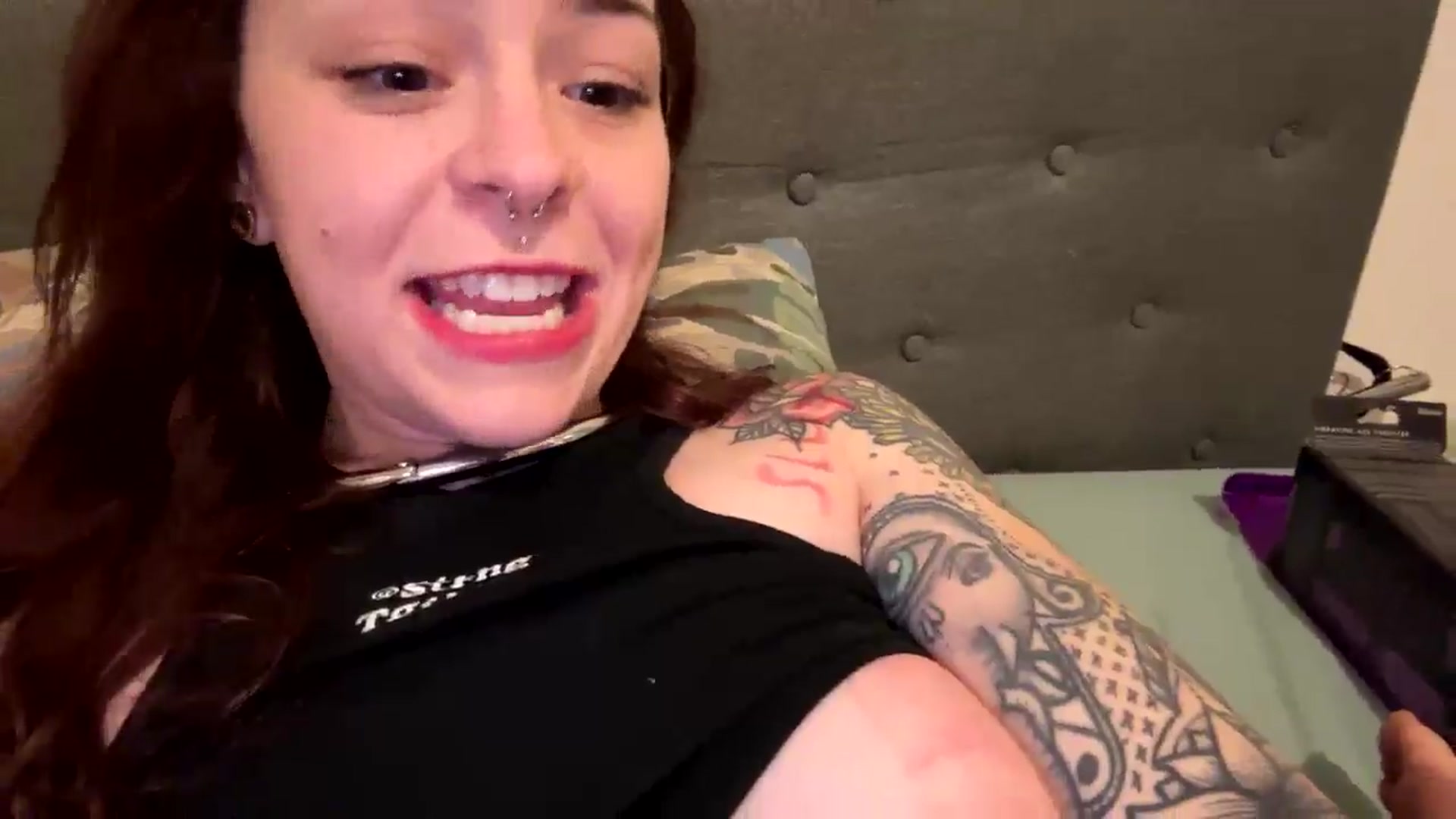 Gallery image thumbnail from Vixeyyy's myfreecams stream on, 03/09/2025, 22:17 image 19 of 20
