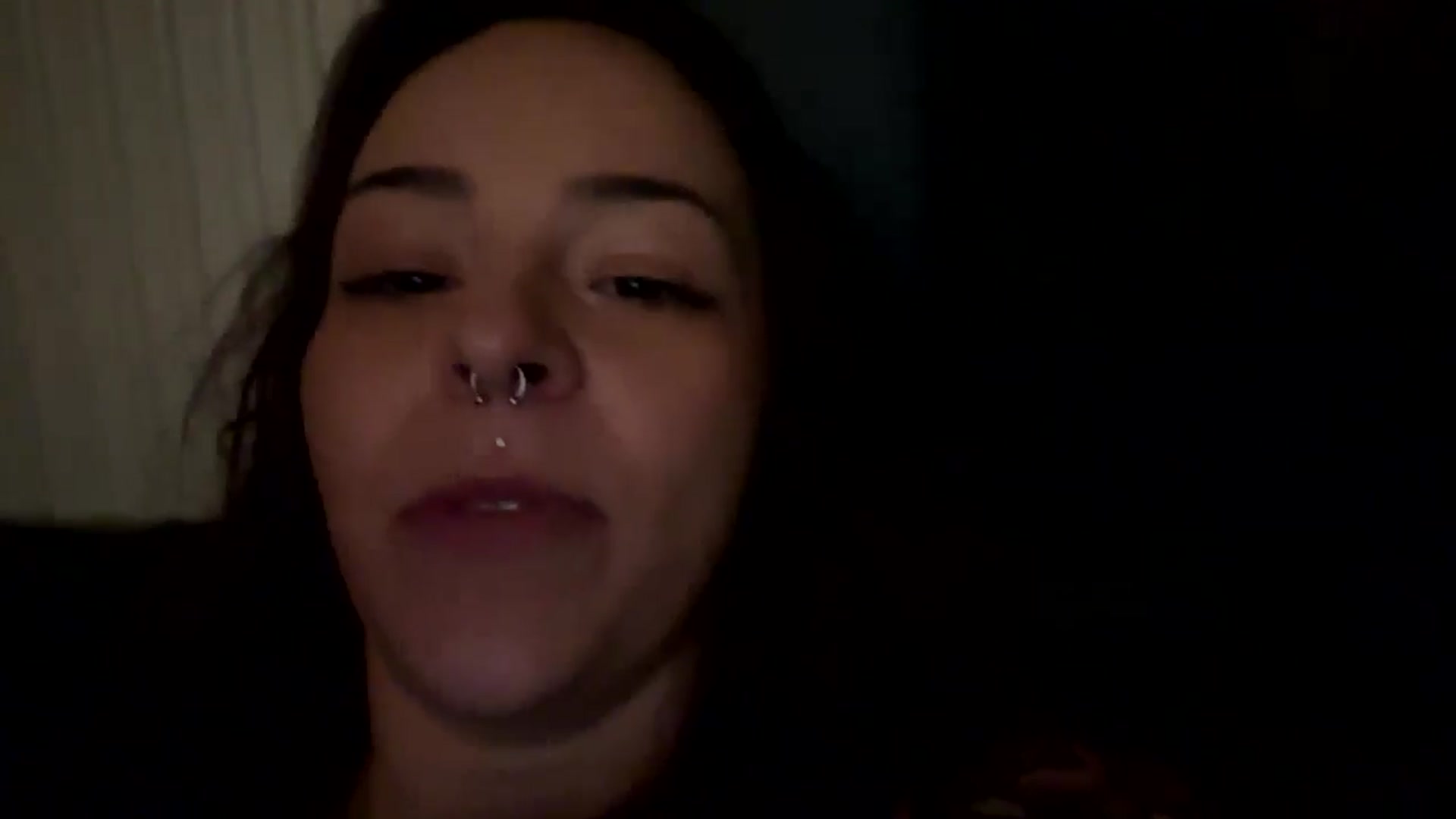 Gallery image thumbnail from Vixeyyy's myfreecams stream on, 03/10/2025, 23:49 image 15 of 20