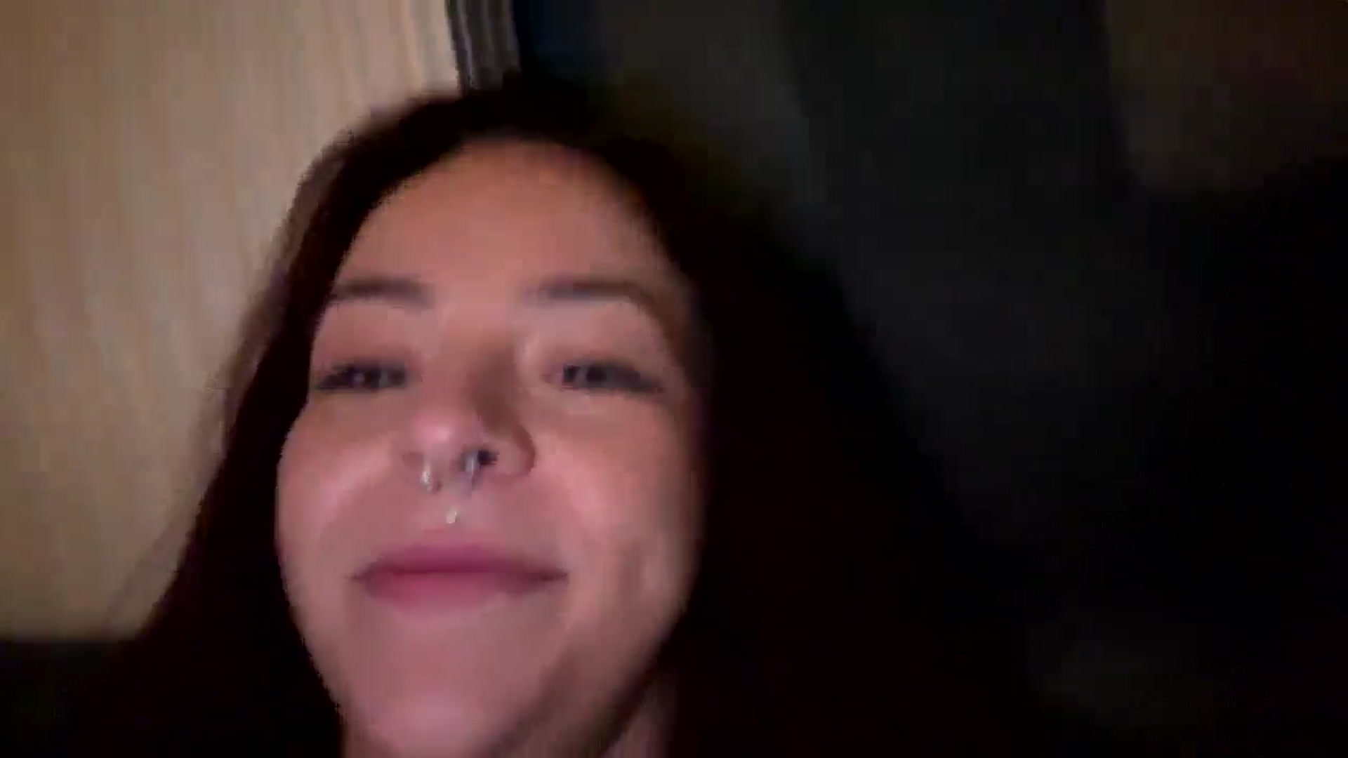 Gallery image thumbnail from Vixeyyy's myfreecams stream on, 03/10/2025, 23:49 image 14 of 20