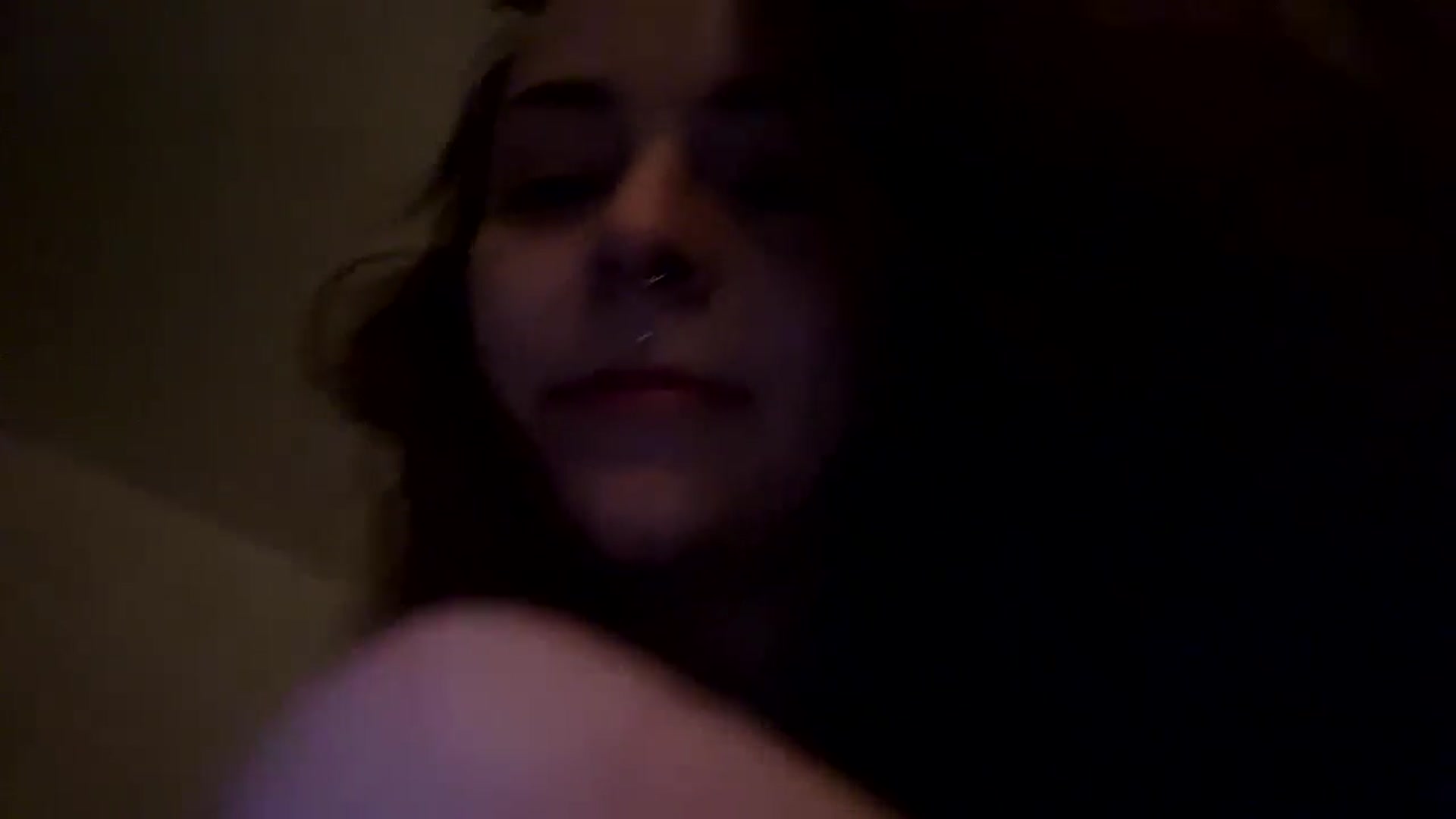 Gallery image thumbnail from Vixeyyy's myfreecams stream on, 03/14/2025, 23:47 image 17 of 20