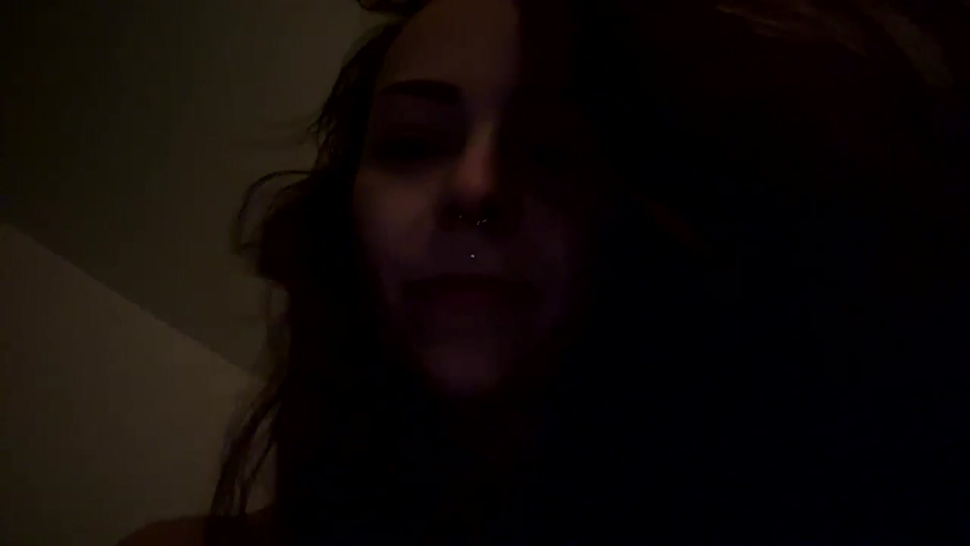 Gallery image thumbnail from Vixeyyy's myfreecams stream on, 03/14/2025, 23:47 image 19 of 20