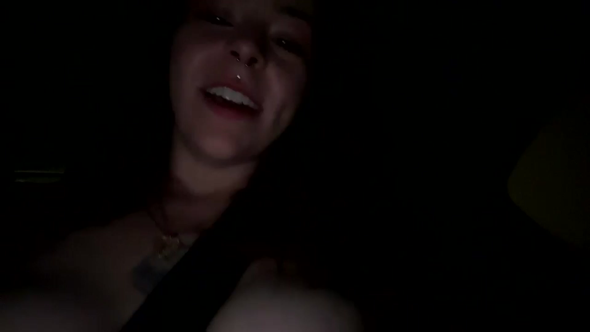 Gallery image thumbnail from Vixeyyy's myfreecams stream on, 03/15/2025, 21:38 image 7 of 20