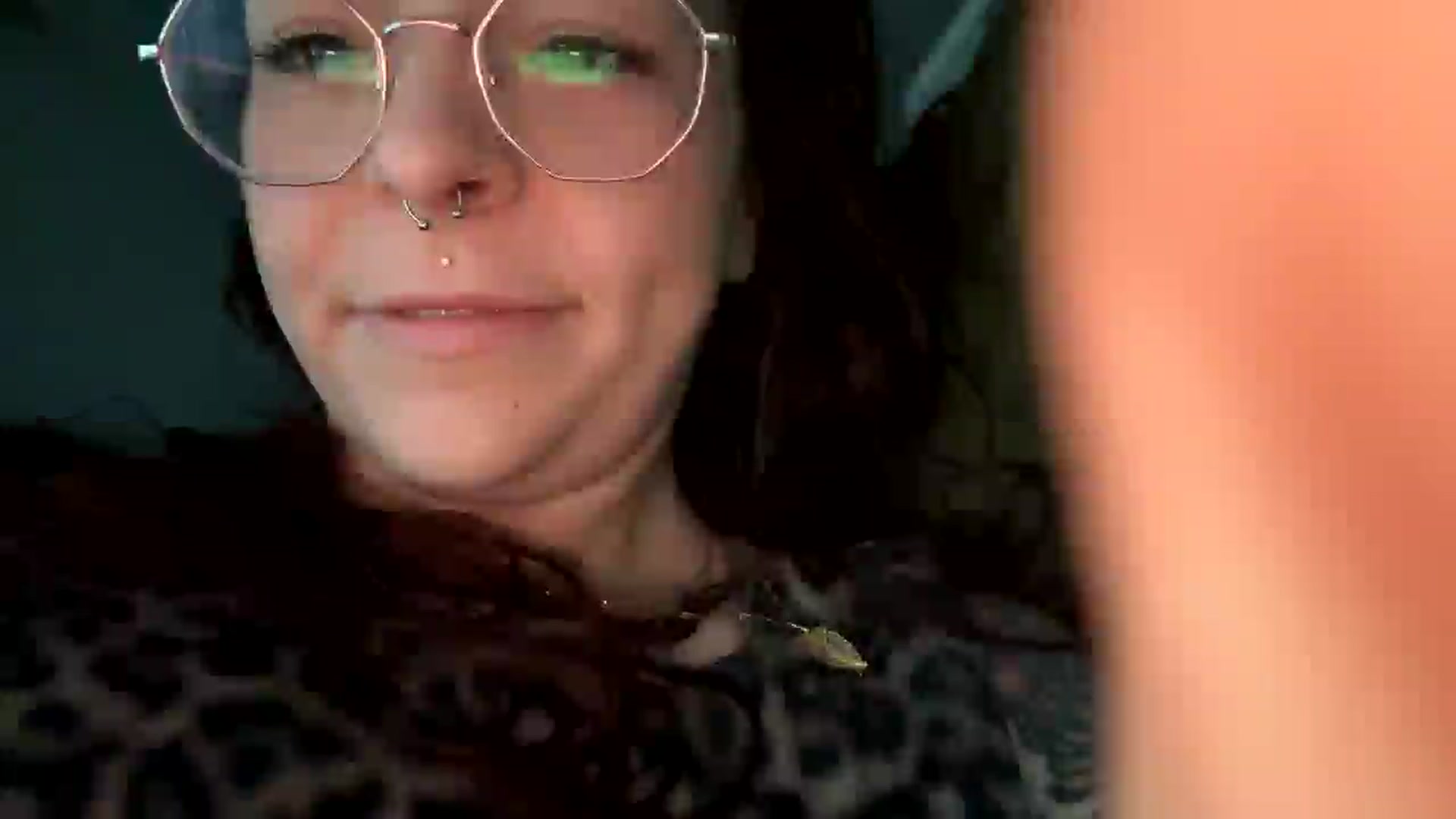 Gallery image thumbnail from Vixeyyy's myfreecams stream on, 05/05/2025, 23:34 image 14 of 20