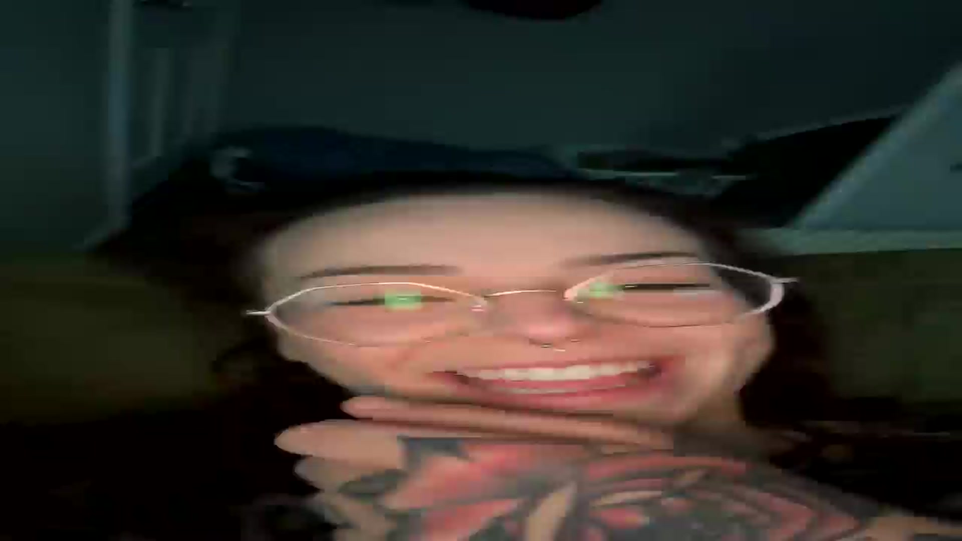 Gallery image thumbnail from Vixeyyy's myfreecams stream on, 05/05/2025, 23:34 image 7 of 20