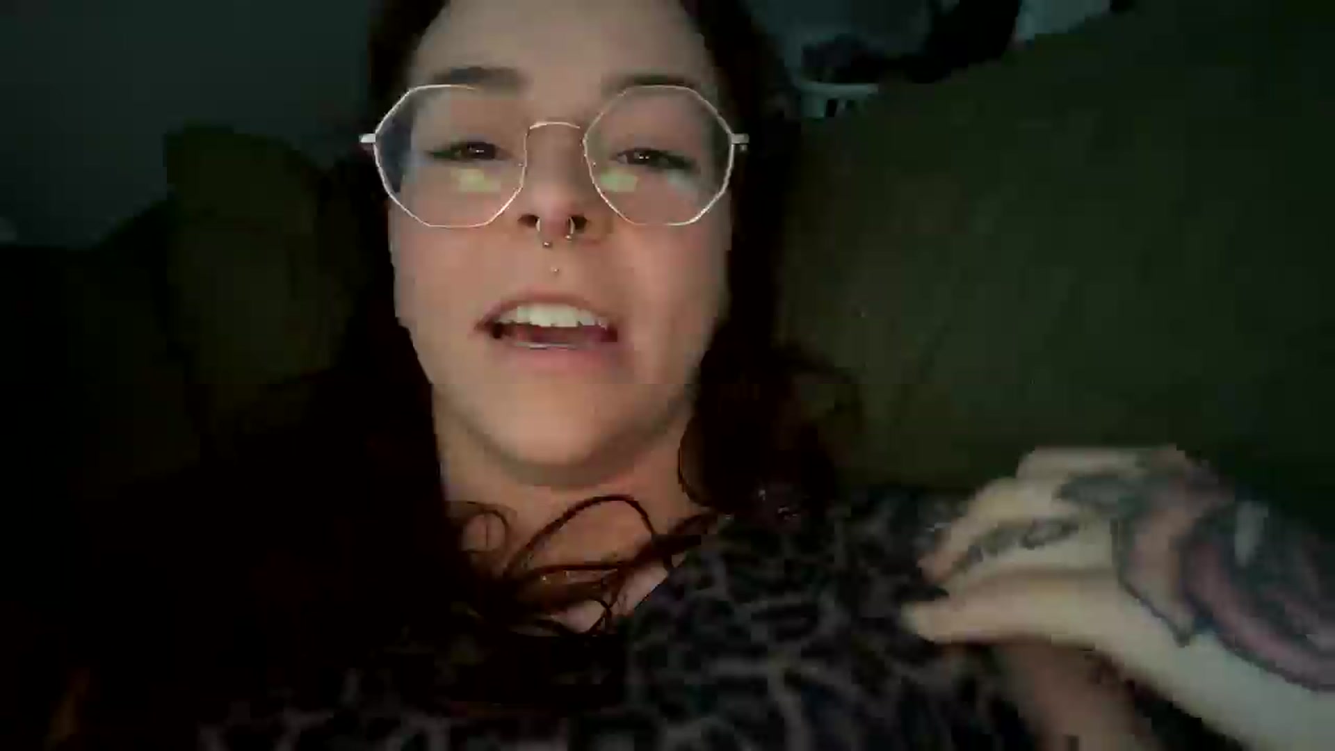 Gallery image thumbnail from Vixeyyy's myfreecams stream on, 05/05/2025, 23:34 image 3 of 20