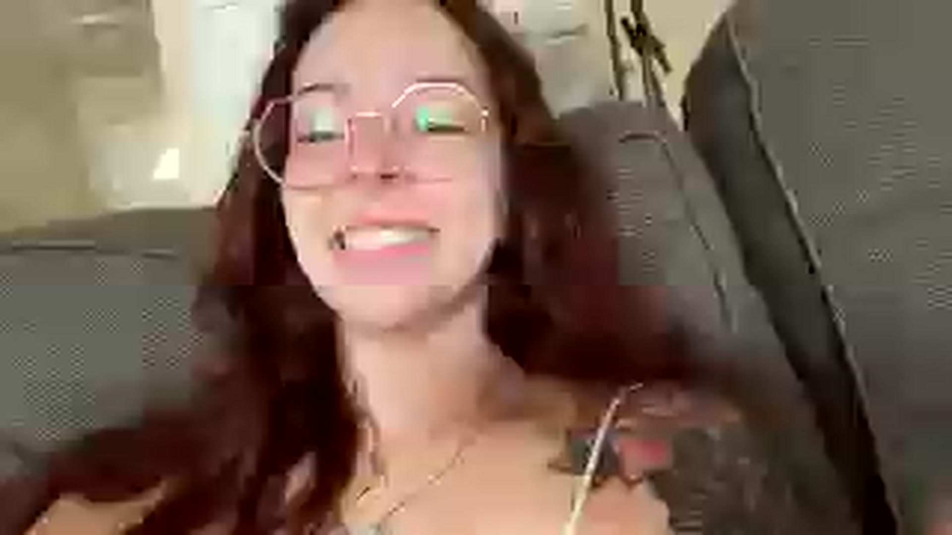 Gallery image thumbnail from Vixeyyy's myfreecams stream on, 07/20/2025, 14:22 image 17 of 20
