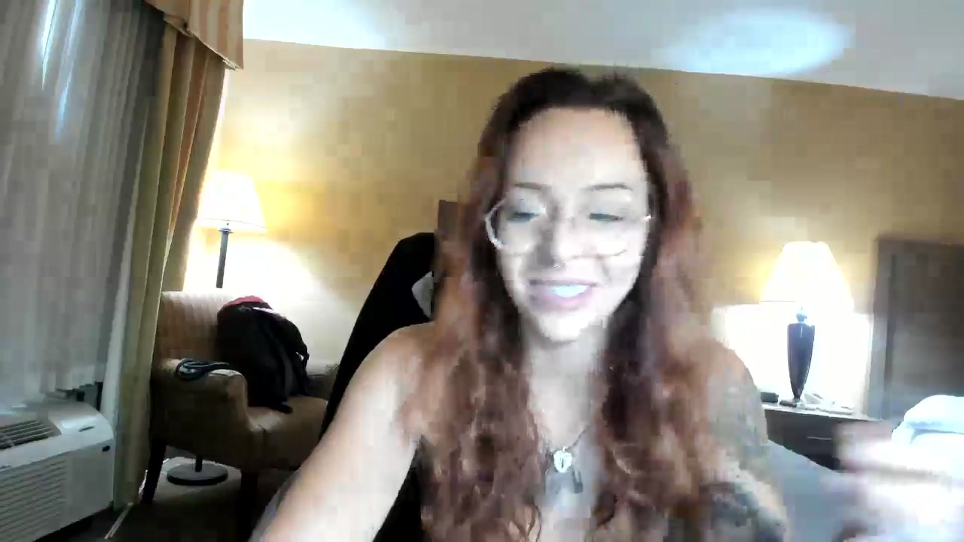 Gallery image thumbnail from Vixeyyy's myfreecams stream on, 10/03/2025, 20:10 image 18 of 20
