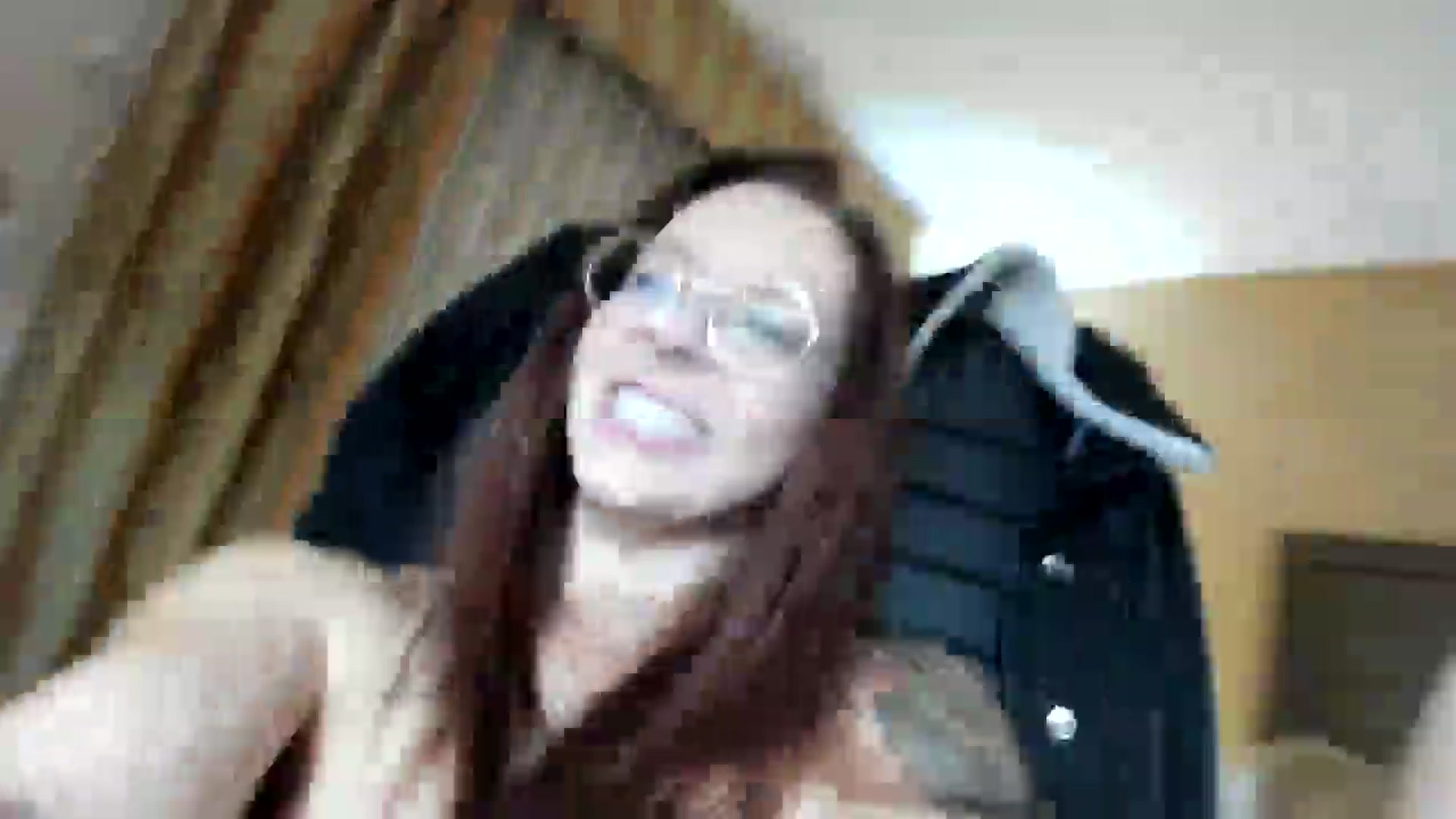 Gallery image thumbnail from Vixeyyy's myfreecams stream on, 10/11/2025, 18:14 image 9 of 20