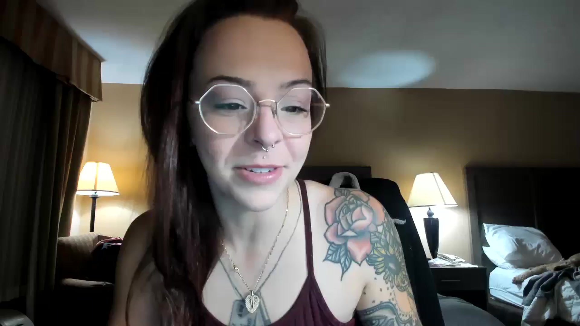 Gallery image thumbnail from Vixeyyy's myfreecams stream on, 10/11/2025, 18:14 image 1 of 20