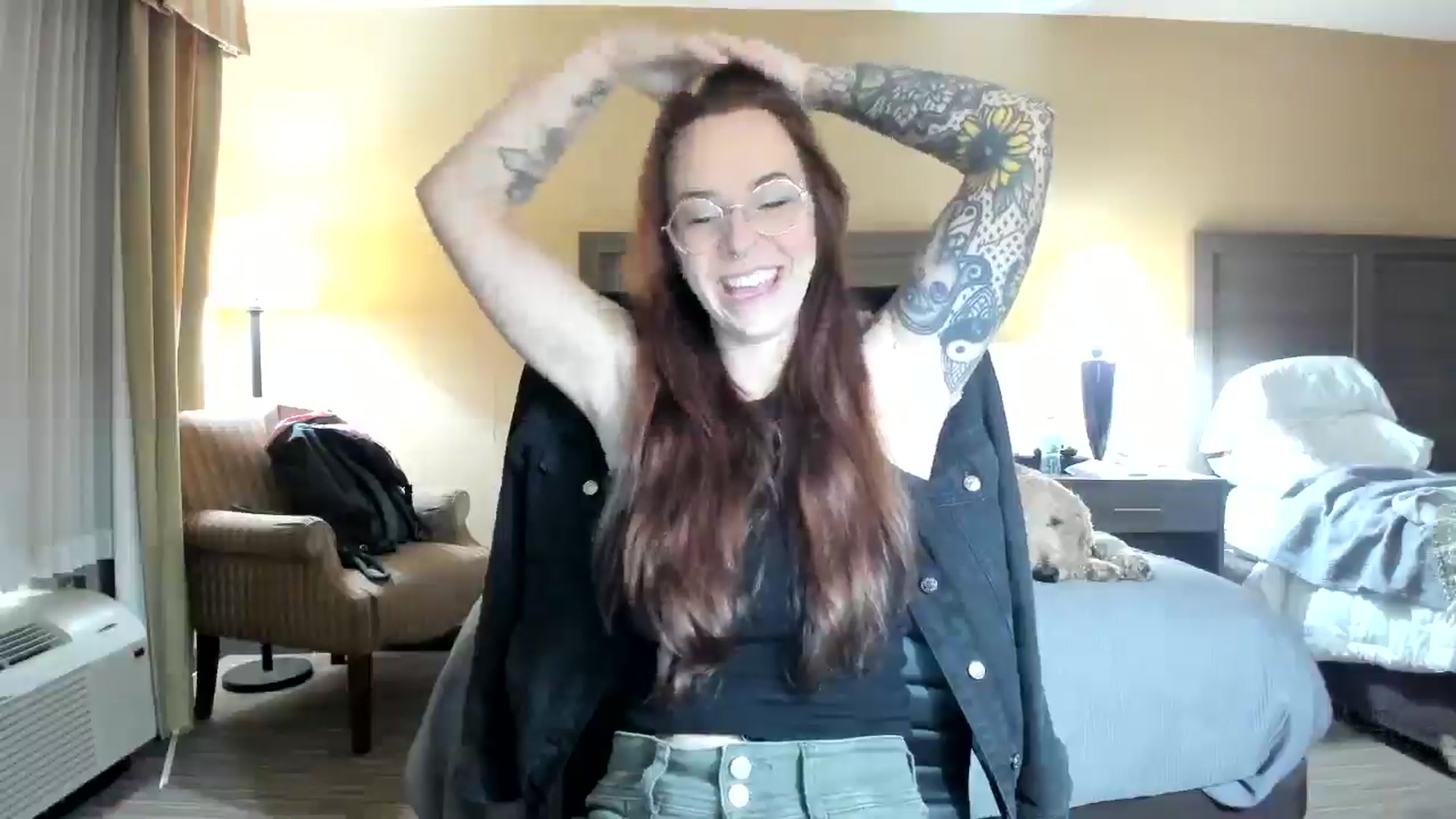 Gallery image thumbnail from Vixeyyy's myfreecams stream on, 10/12/2025, 18:17 image 2 of 20