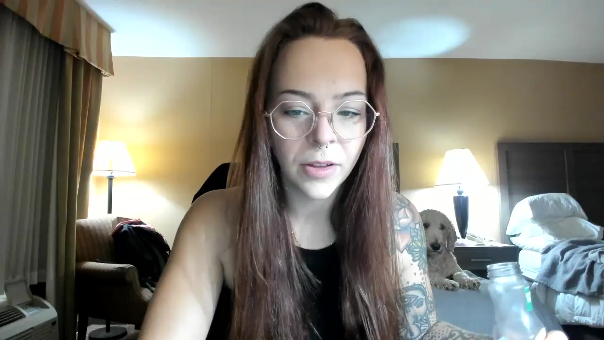 Gallery image thumbnail from Vixeyyy's myfreecams stream on, 10/12/2025, 18:17 image 1 of 20