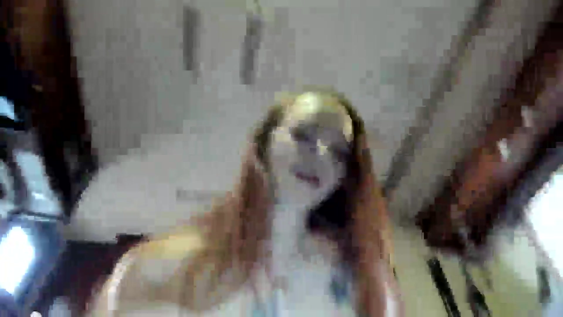 Gallery image thumbnail from Vixeyyy's myfreecams stream on, 11/07/2025, 19:22 image 9 of 20