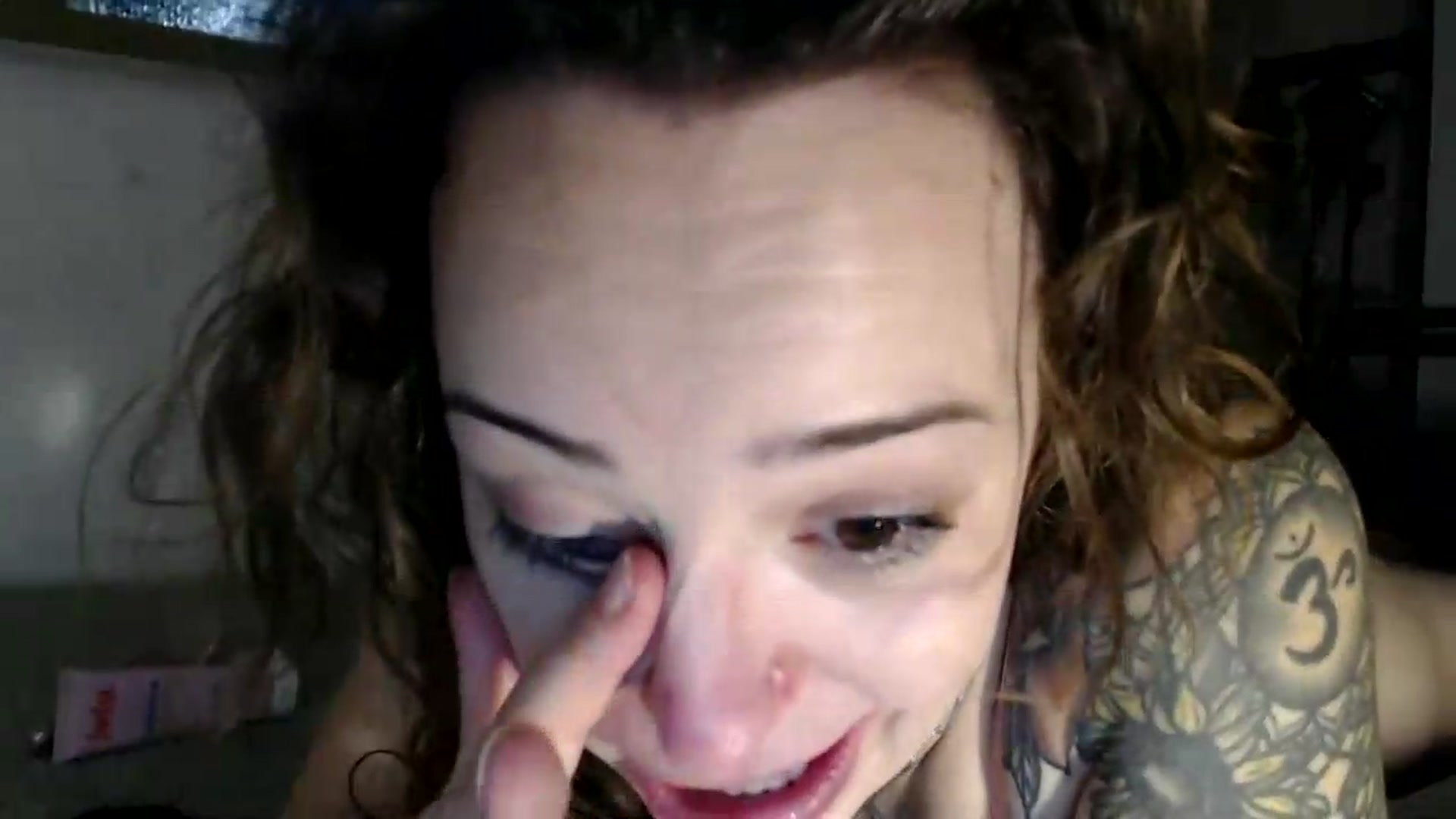 Gallery image thumbnail from Vixeyyy's myfreecams stream on, 08/04/2026, 23:20 image 9 of 20
