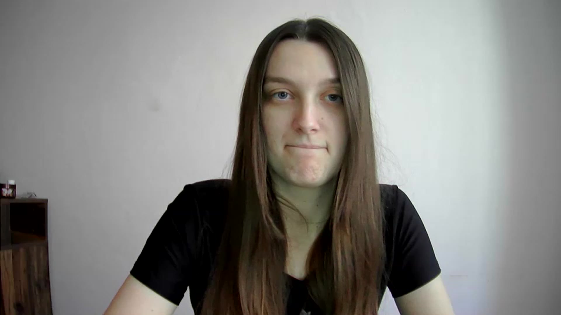 Gallery image thumbnail from Vl_Roze's myfreecams stream on, 03/14/2023, 12:12 image 16 of 20