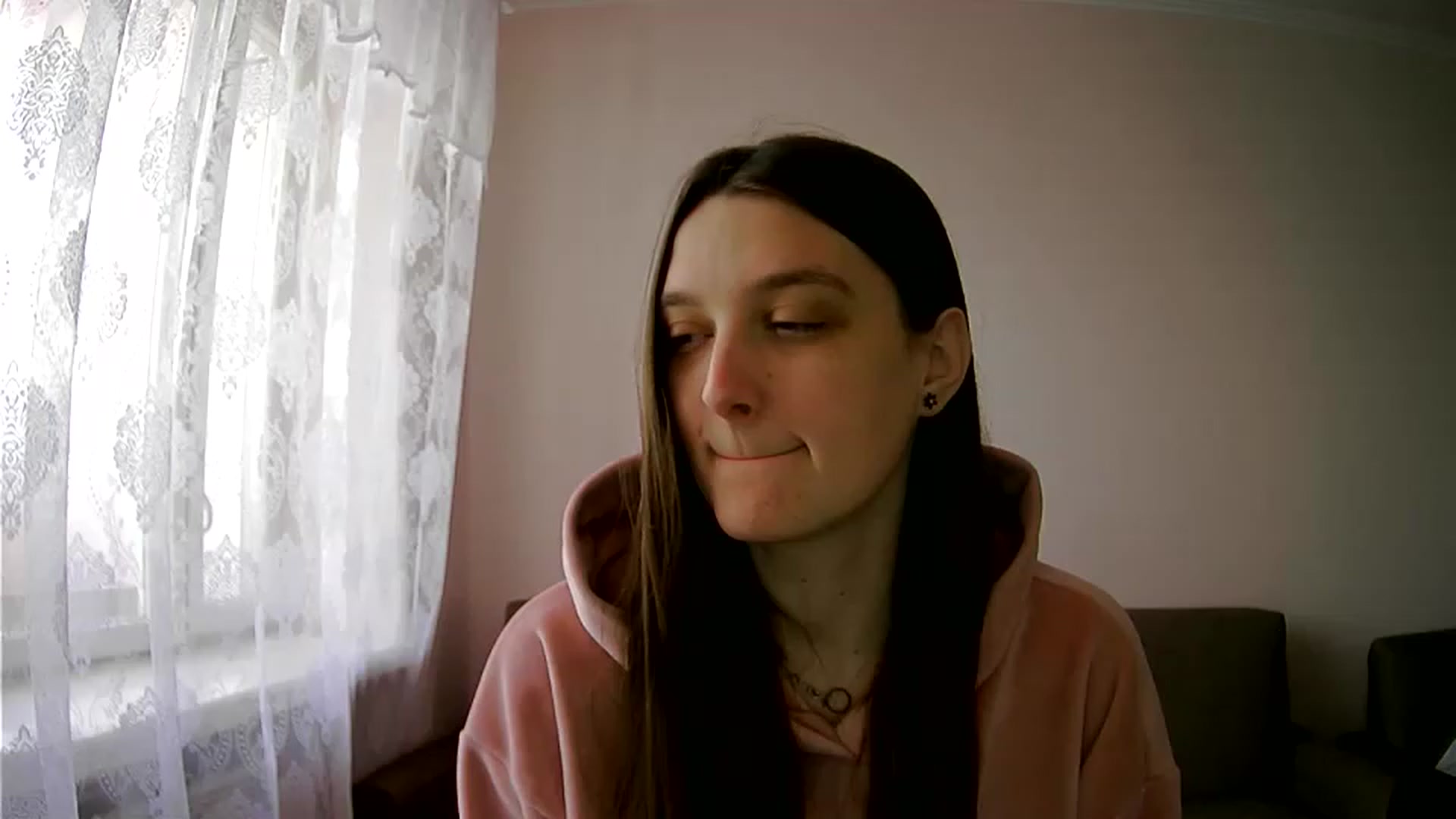 Gallery image thumbnail from Vl_Roze's myfreecams stream on, 03/19/2023, 11:43 image 12 of 20