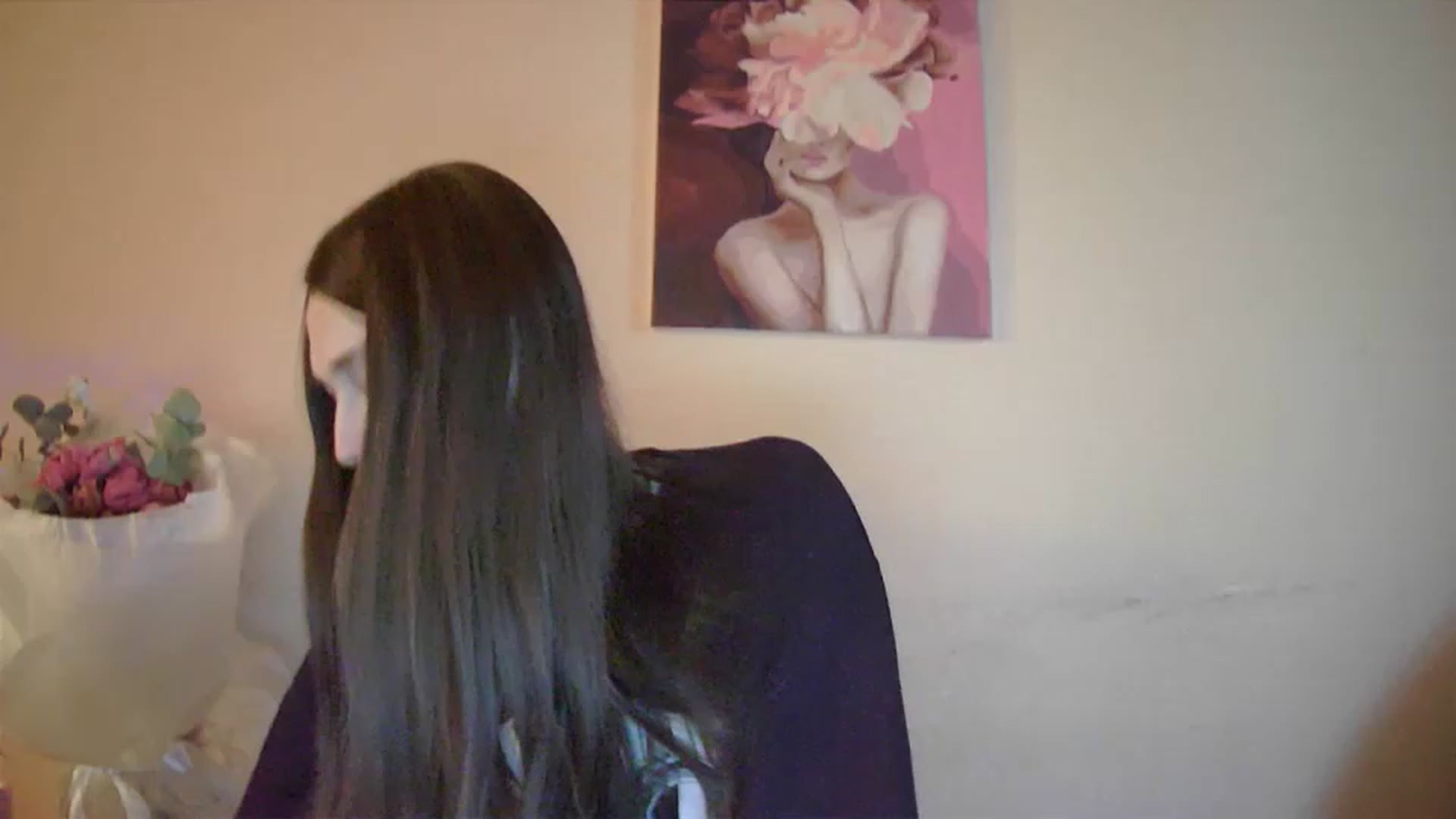 Gallery image thumbnail from Vl_Roze's myfreecams stream on, 04/18/2023, 16:49 image 13 of 20