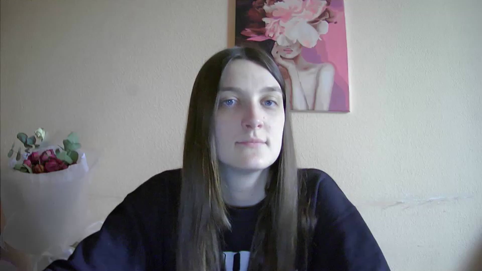 Gallery image thumbnail from Vl_Roze's myfreecams stream on, 04/20/2023, 09:25 image 18 of 20