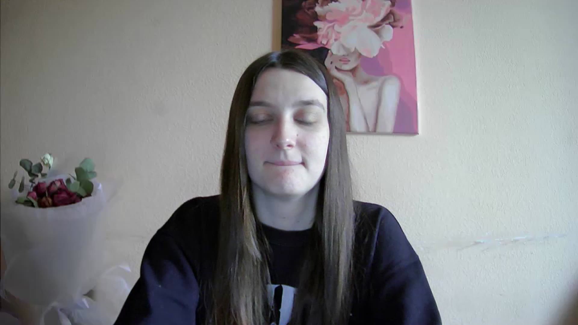 Gallery image thumbnail from Vl_Roze's myfreecams stream on, 04/20/2023, 09:25 image 2 of 20