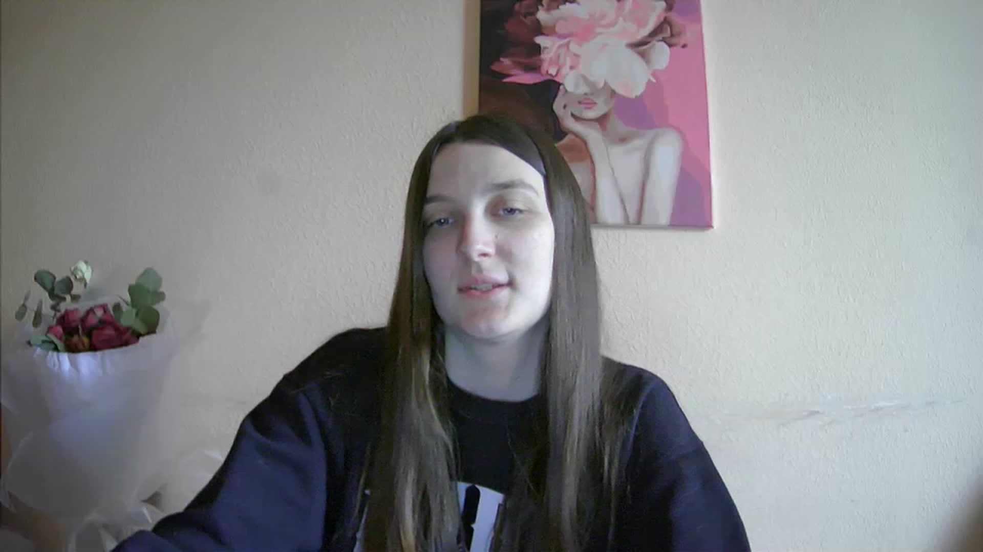 Gallery image thumbnail from Vl_Roze's myfreecams stream on, 04/20/2023, 09:25 image 11 of 20